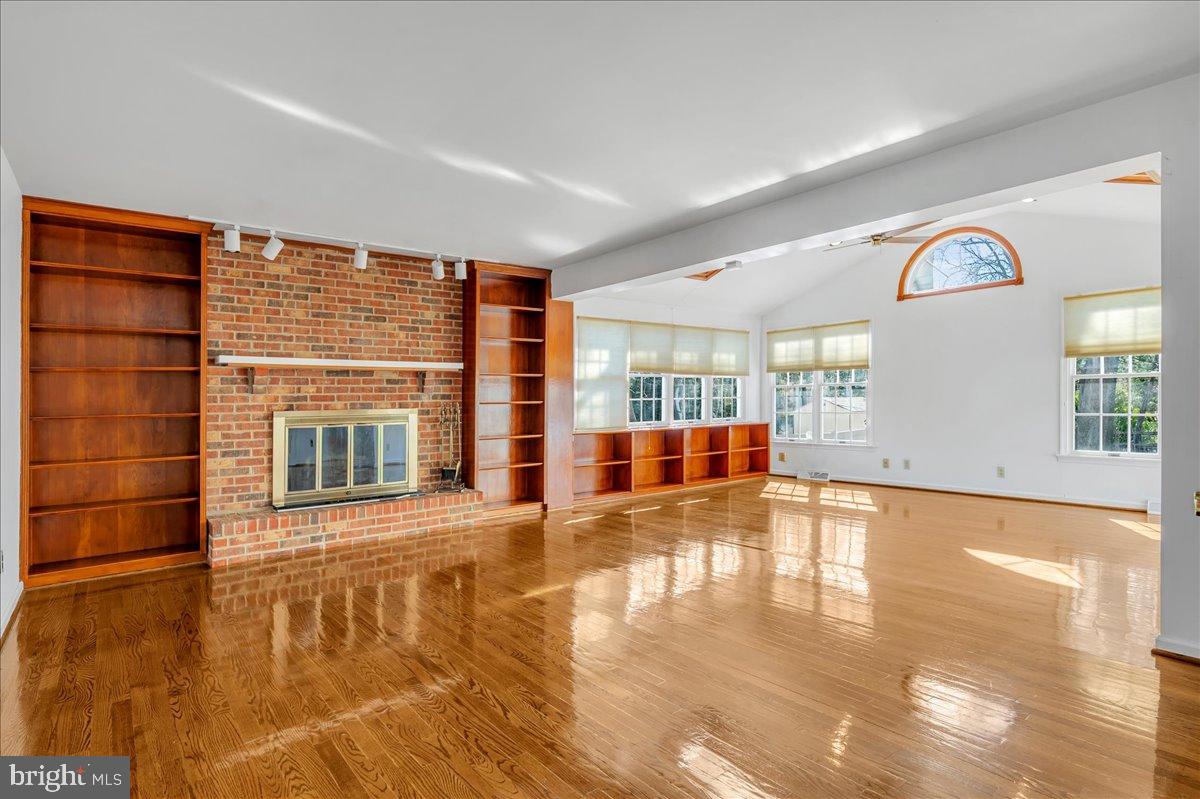 WELDIN FARMS - Residential