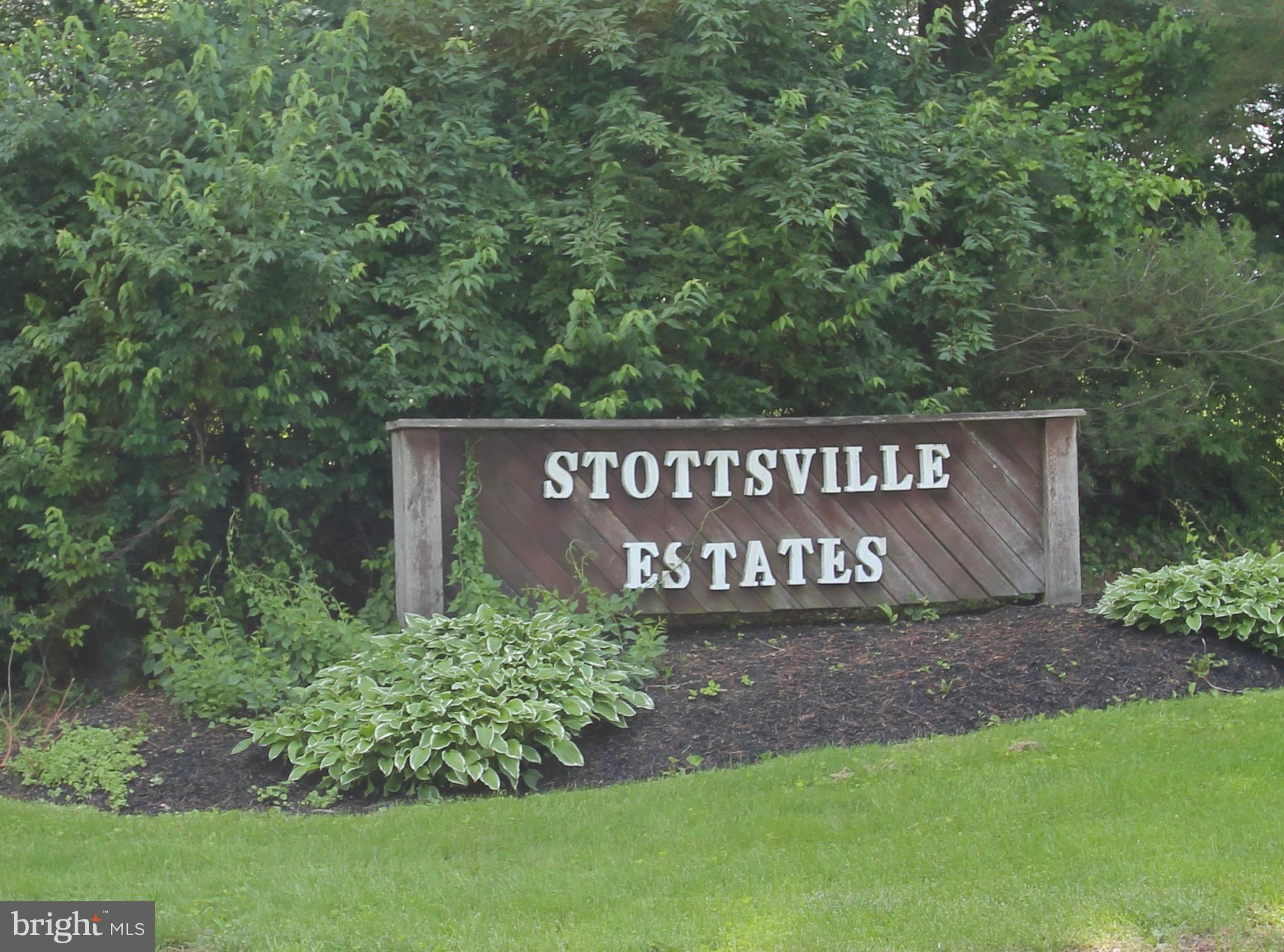 STOTTSVILLE ESTATE - Land