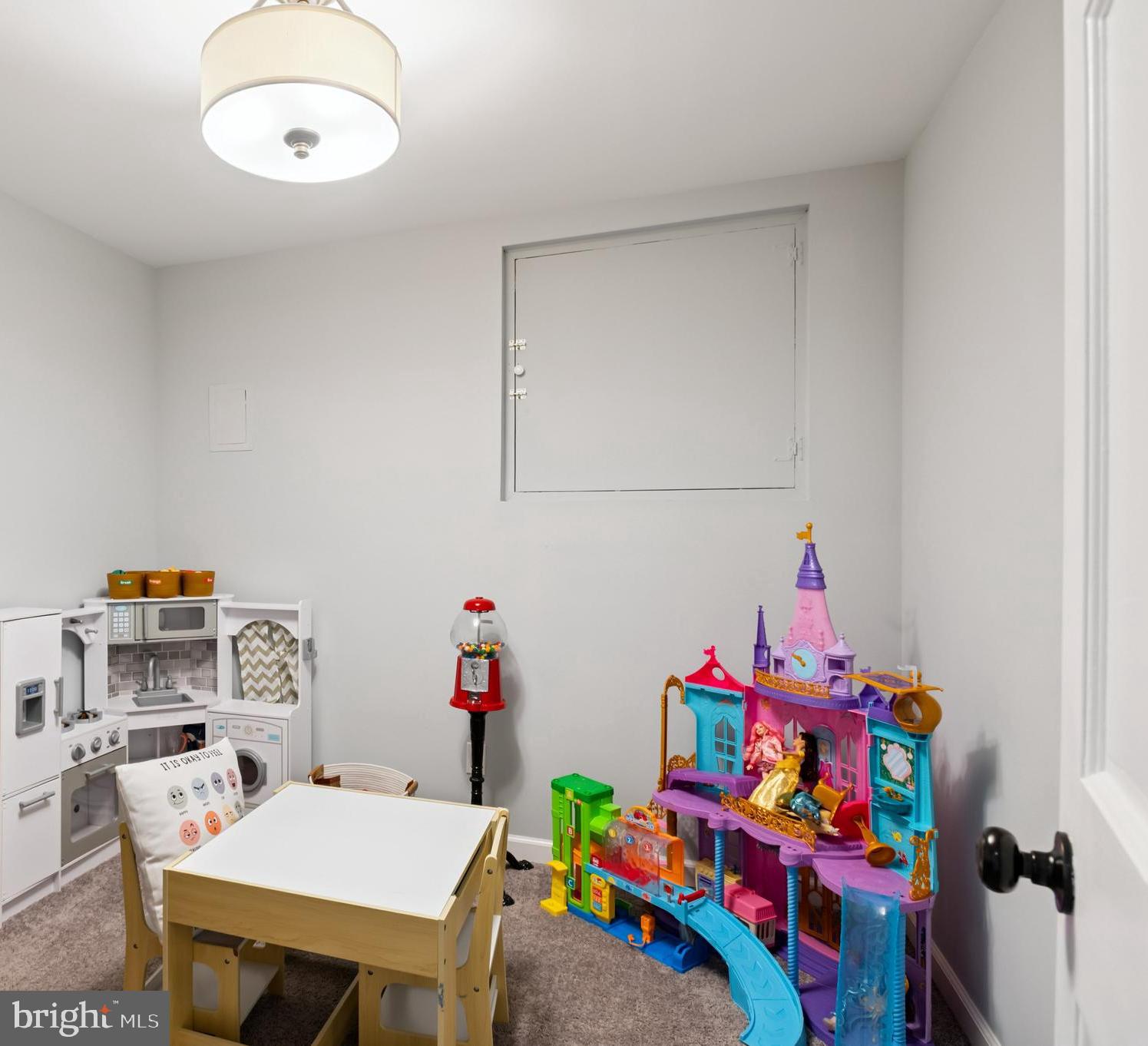 CHESTERBROOK WOODS - Residential