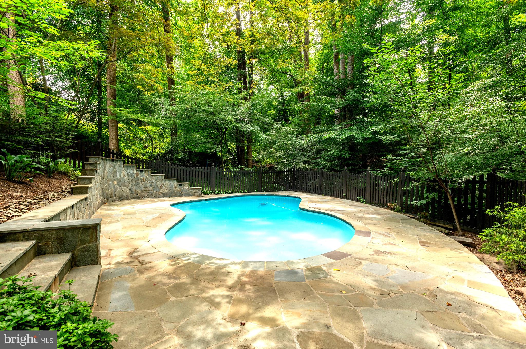 CHESTERBROOK WOODS - Residential