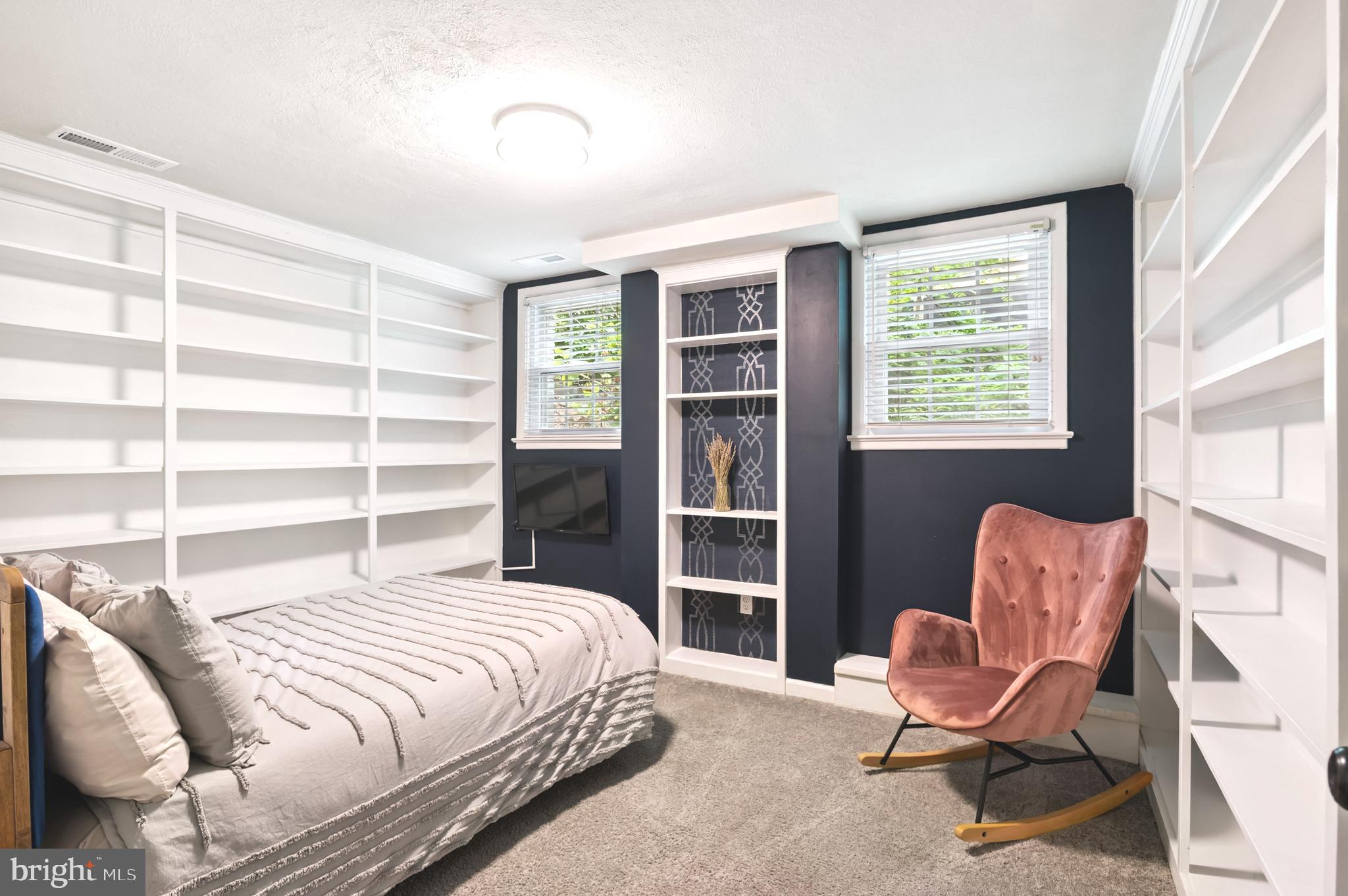 CHESTERBROOK WOODS - Residential