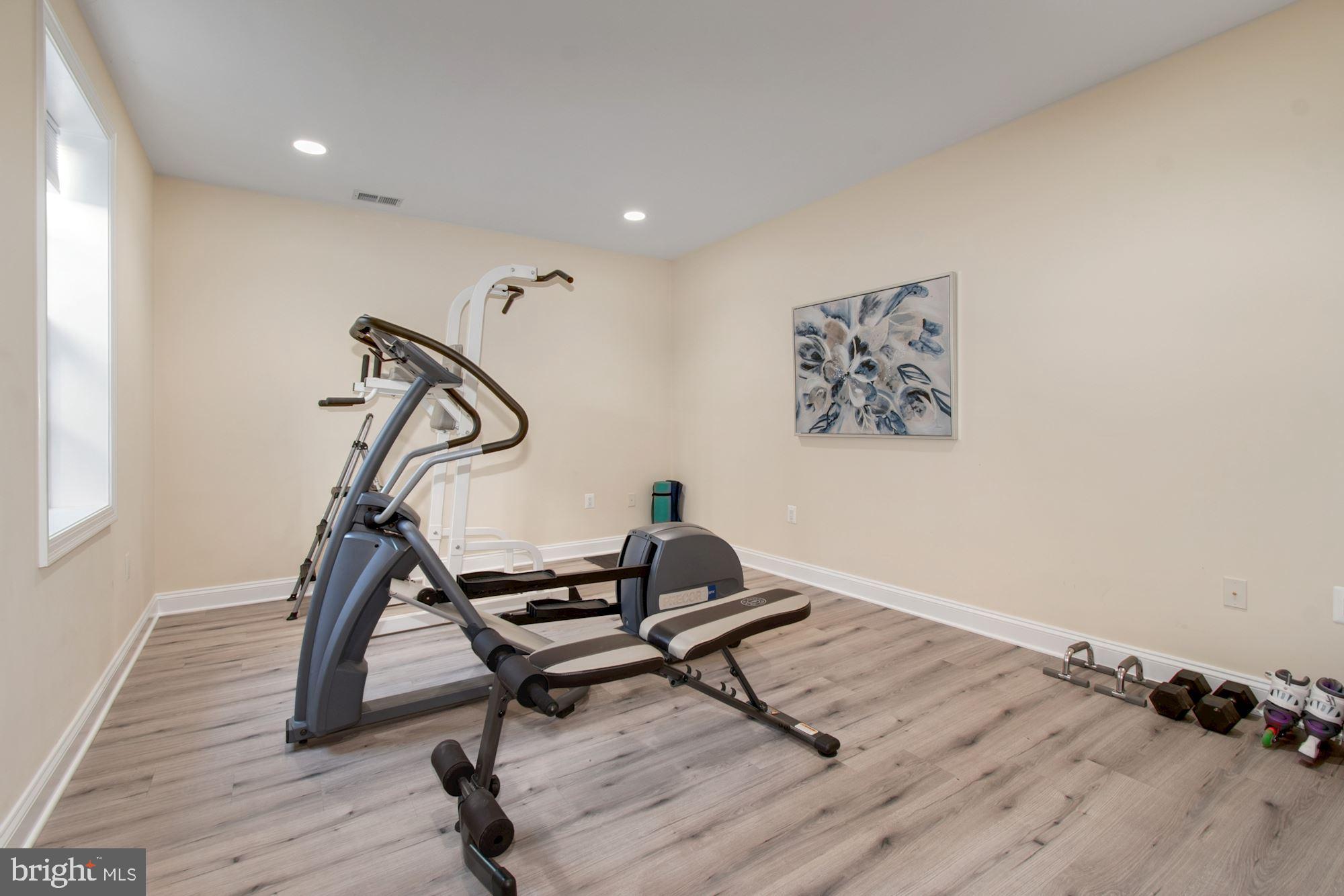 CABIN JOHN PARK - Residential