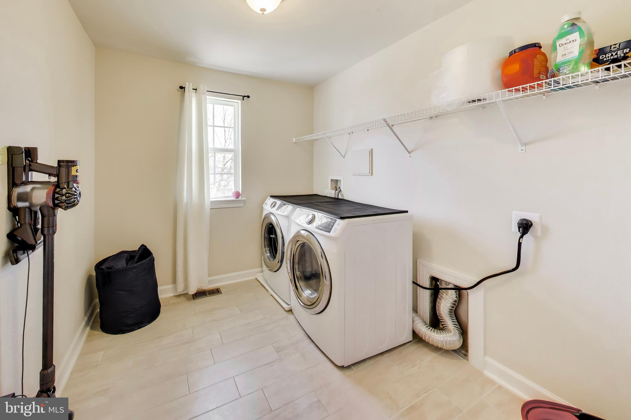 CLOVER RIDGE - Residential