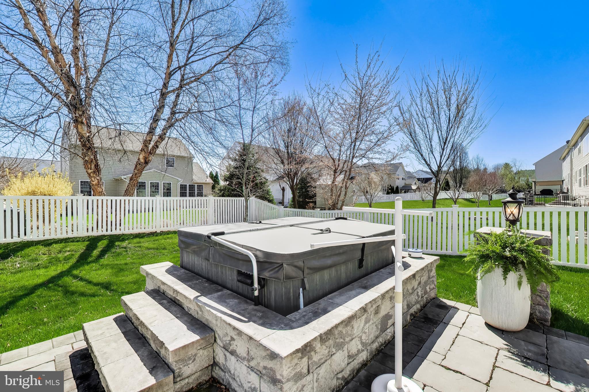 CLOVER RIDGE - Residential