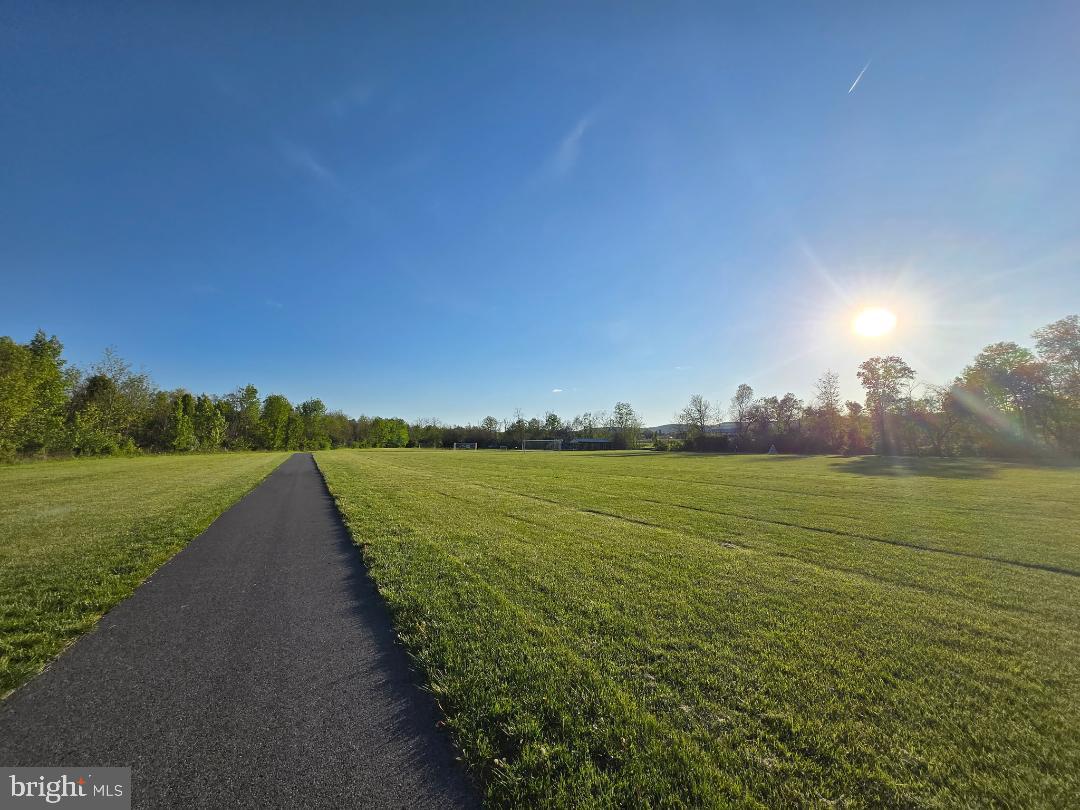 CLOVER RIDGE - Residential