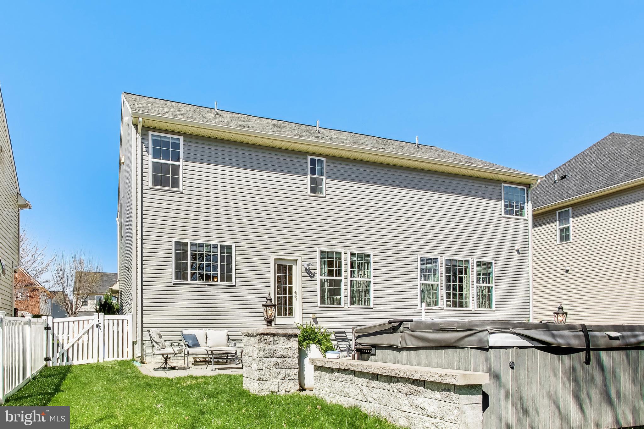 CLOVER RIDGE - Residential