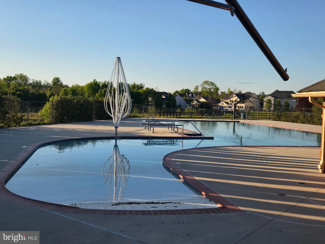 CLOVER RIDGE - Residential