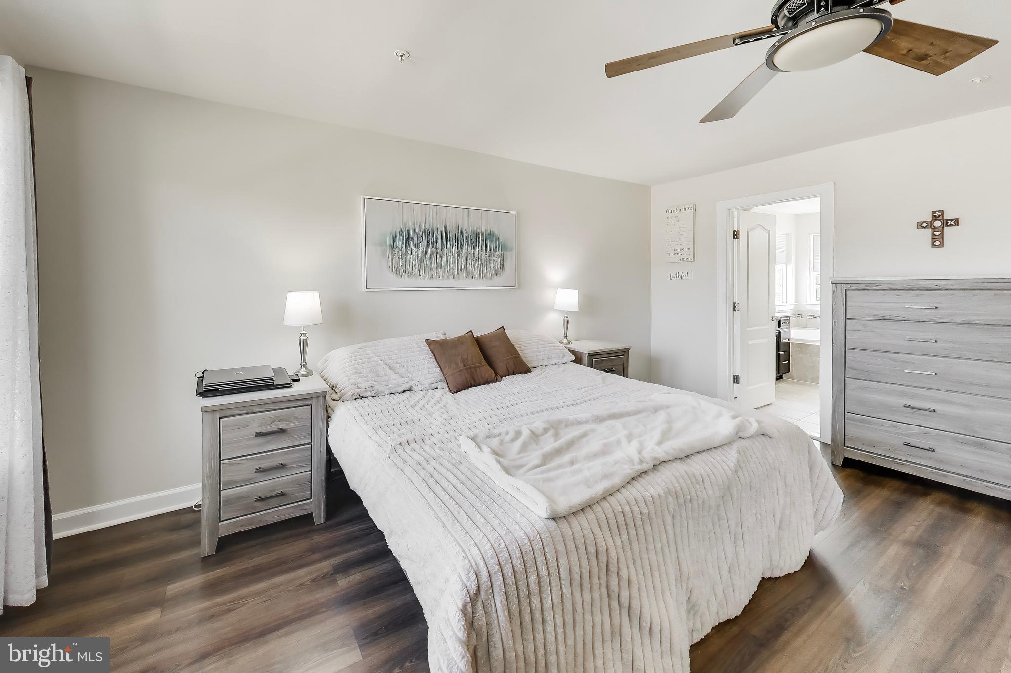 CLOVER RIDGE - Residential