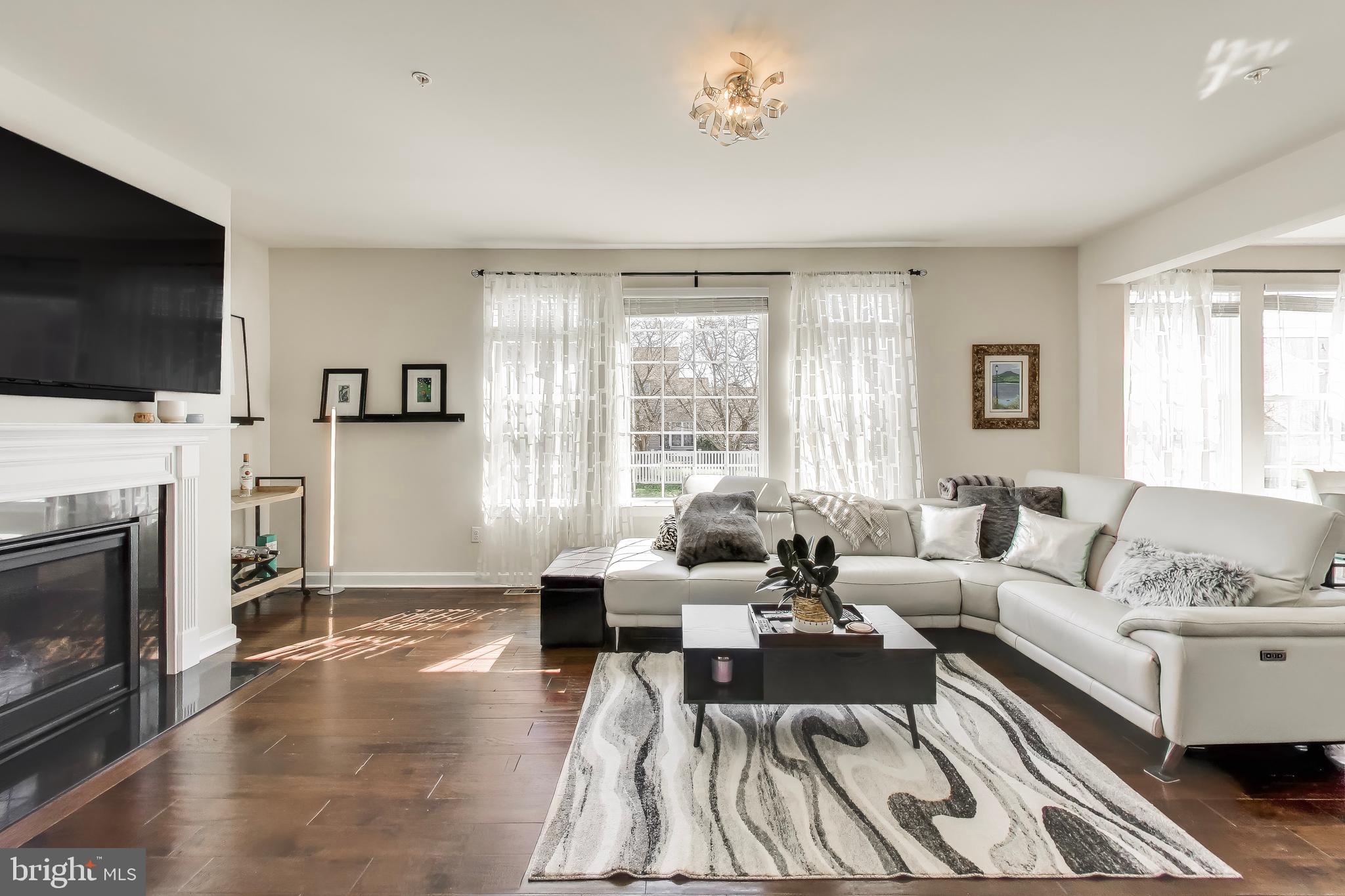 CLOVER RIDGE - Residential