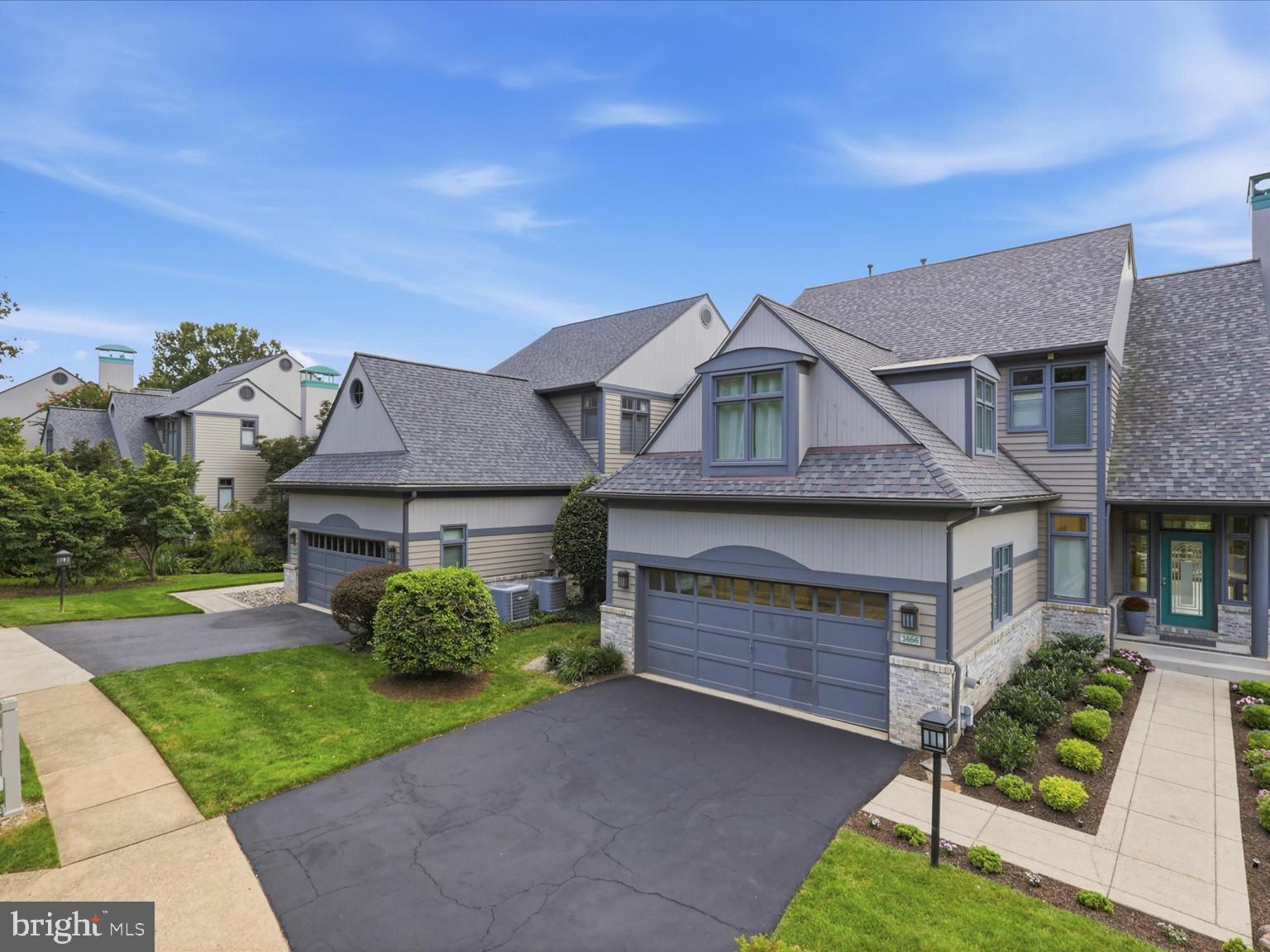 1466 WATERFRONT ROAD