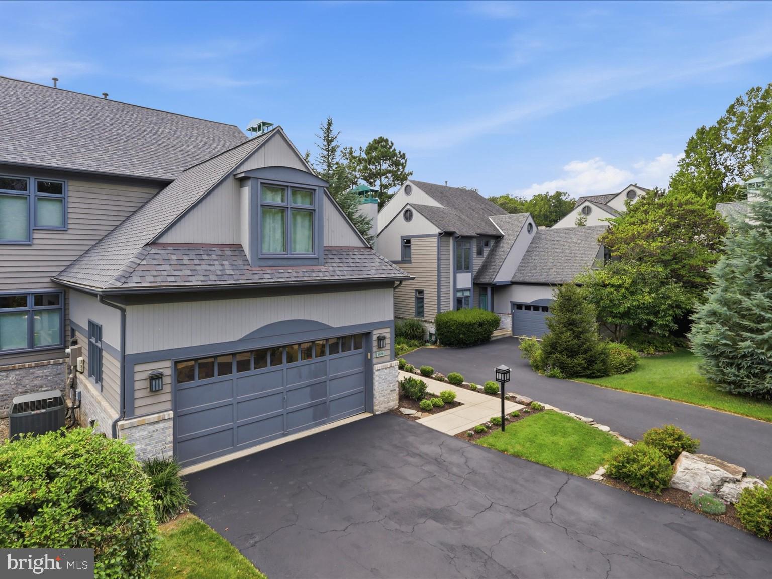 1466 WATERFRONT ROAD