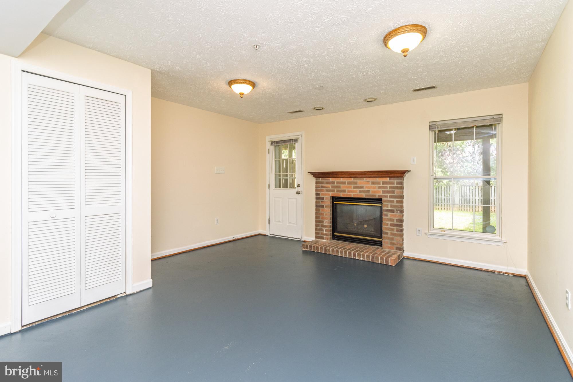 VILLAGE OF PAINTERS MILL - Residential