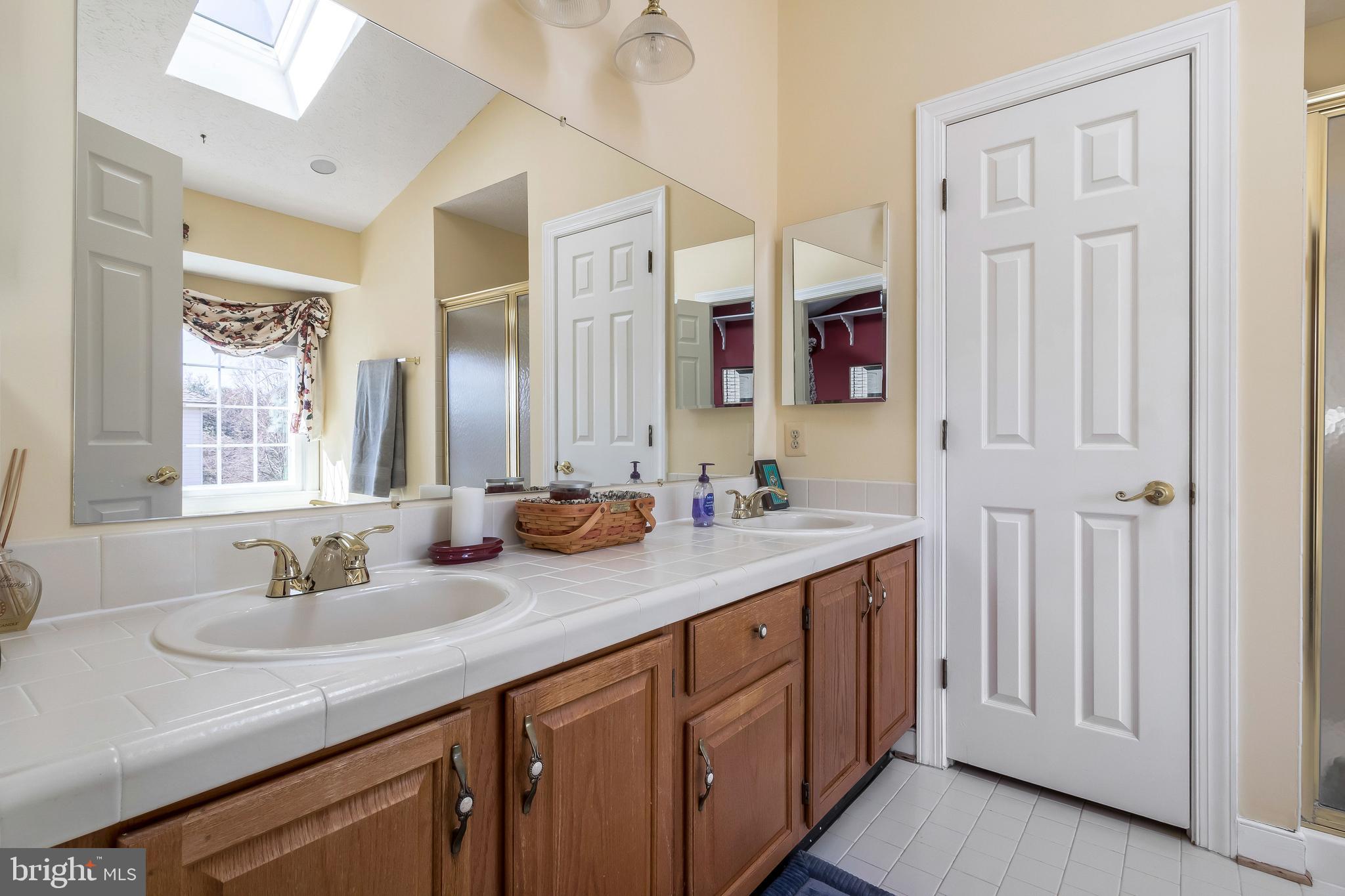 LEESWOOD GARTH - Residential