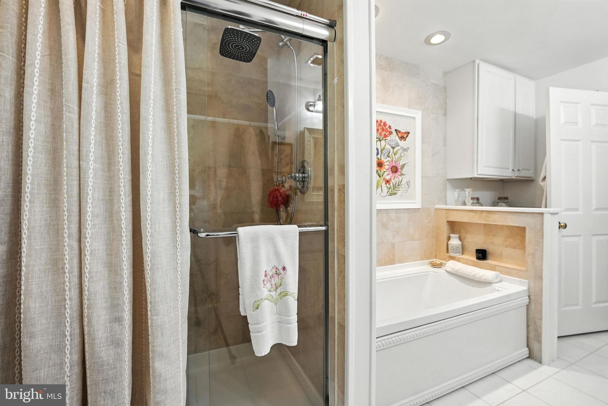 COUNTRYSIDE - Residential