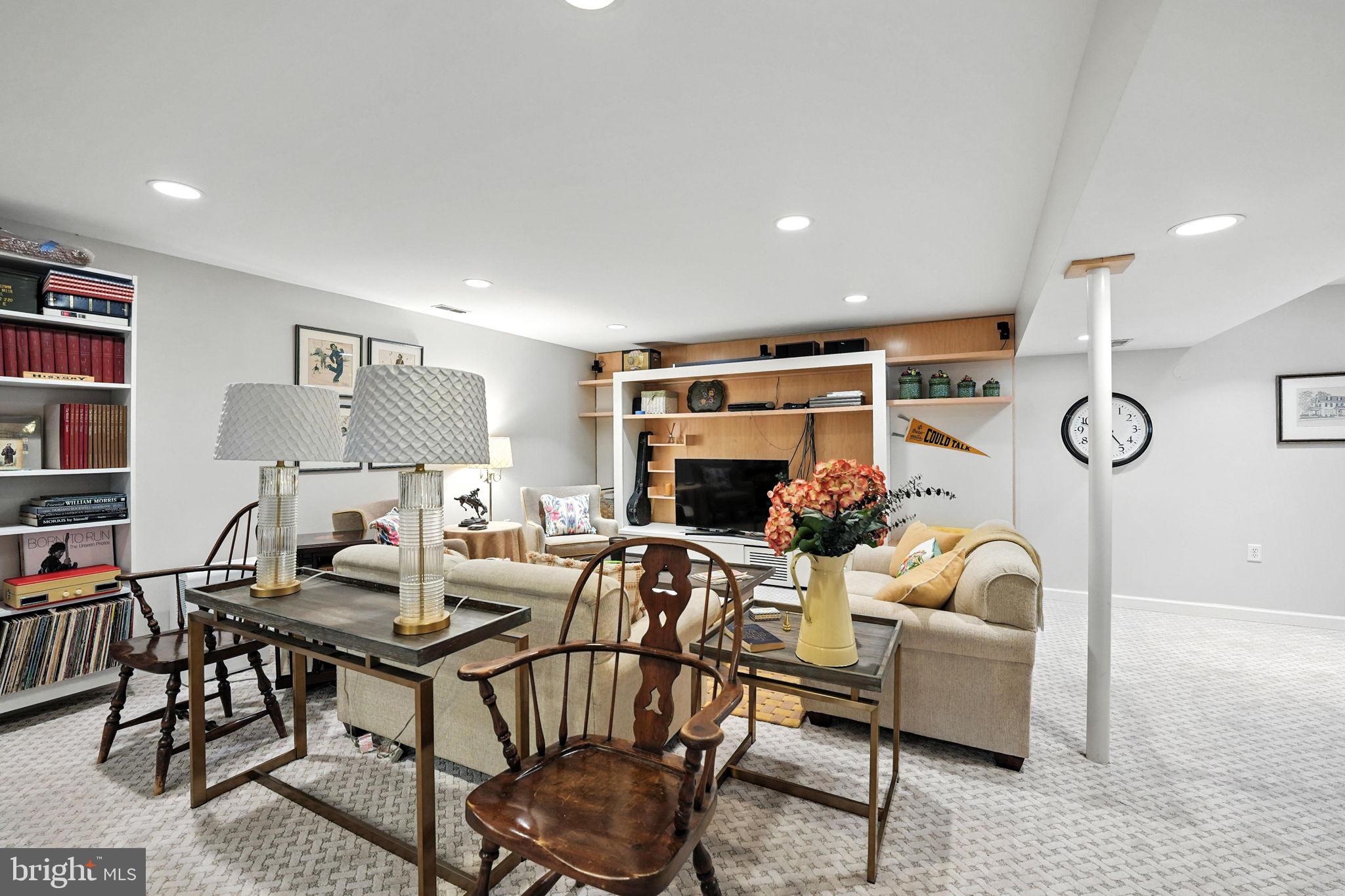 COUNTRYSIDE - Residential