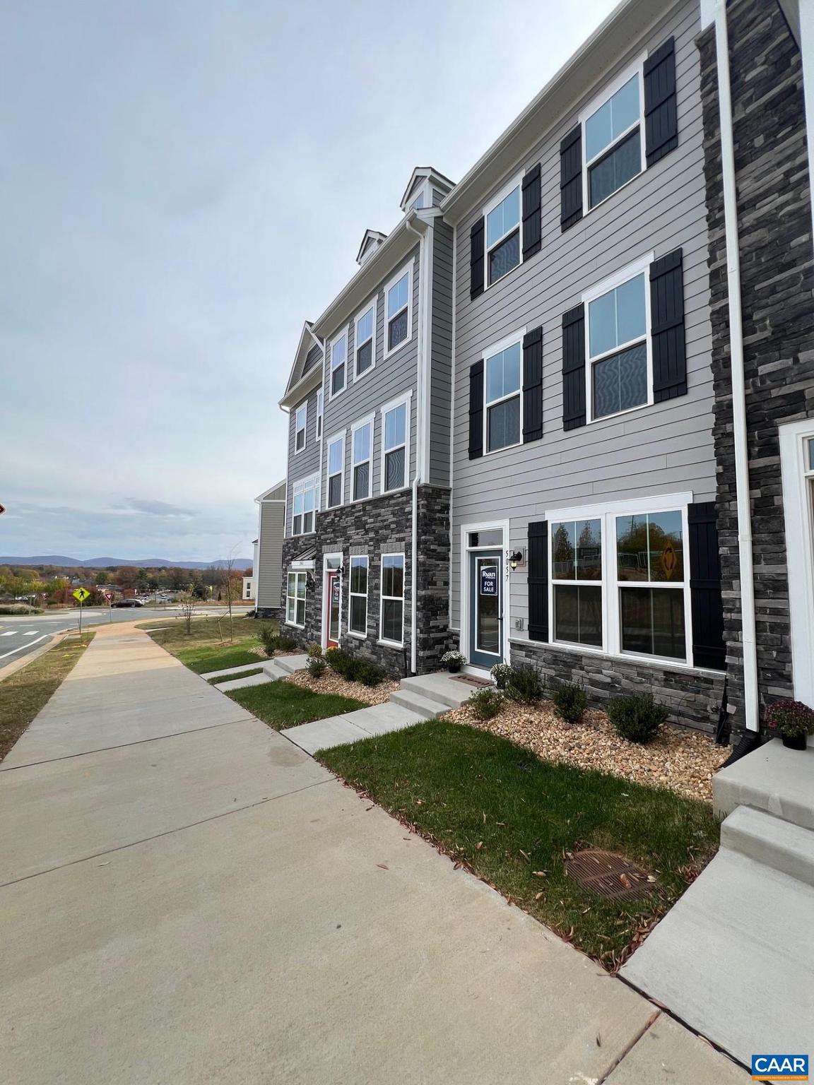 HOLLYMEAD TOWN CENTER - Residential