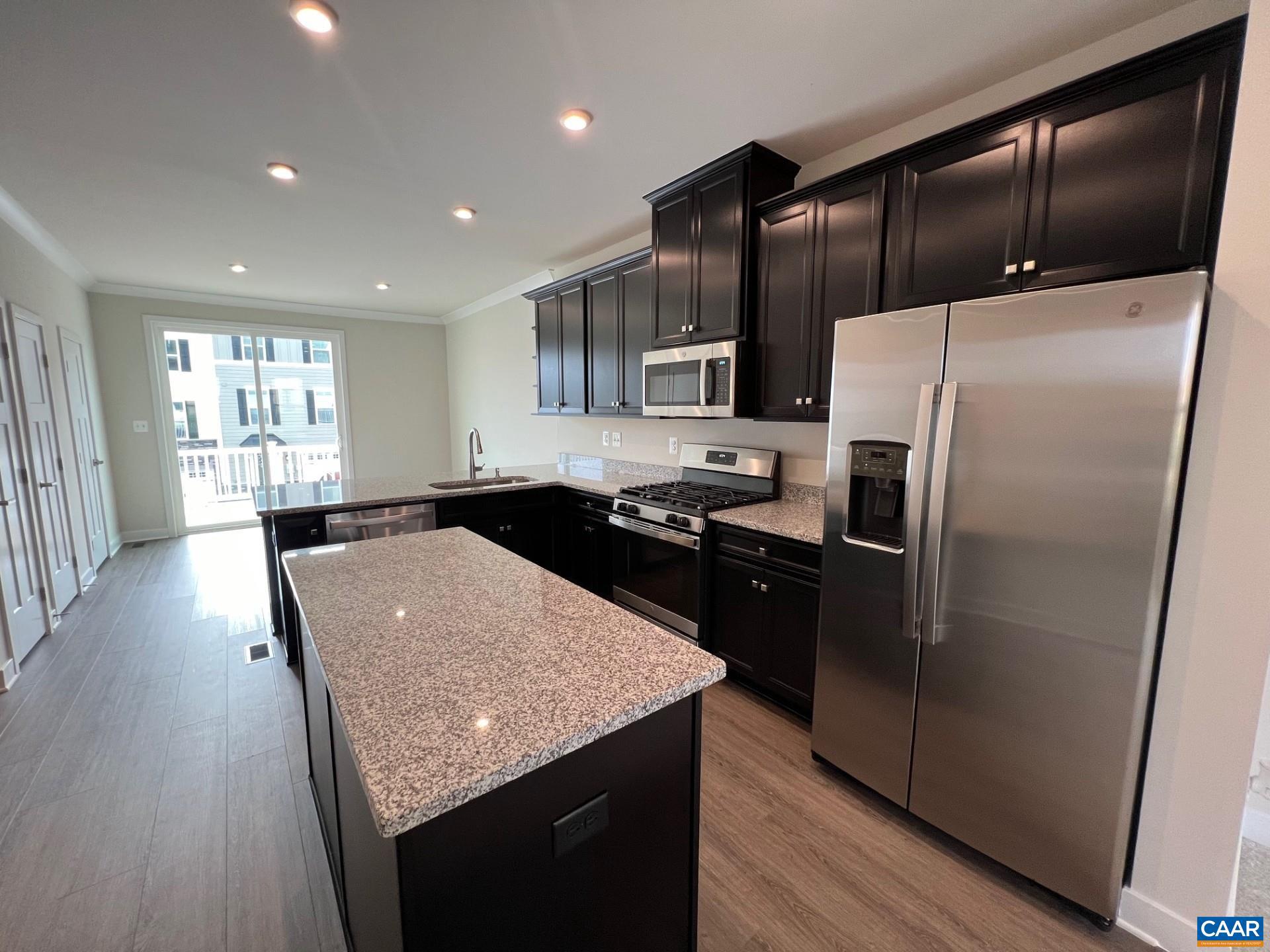 HOLLYMEAD TOWN CENTER - Residential