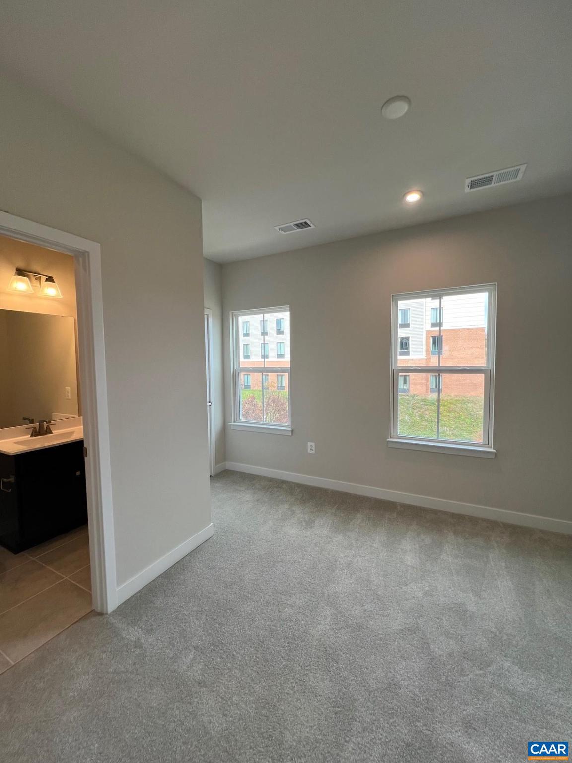 HOLLYMEAD TOWN CENTER - Residential