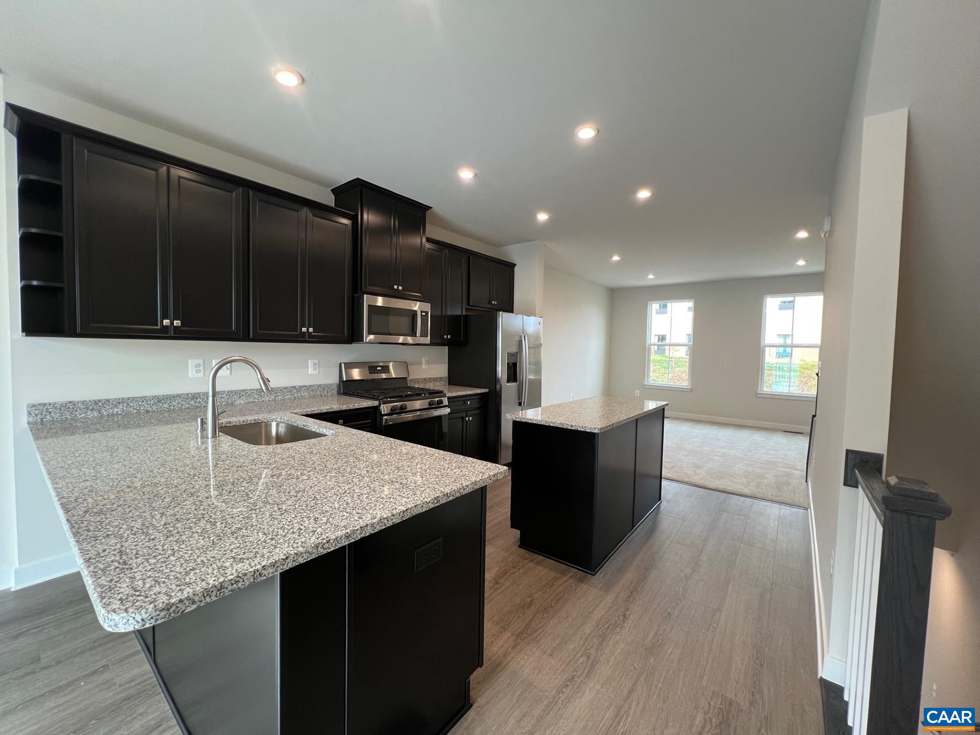 HOLLYMEAD TOWN CENTER - Residential