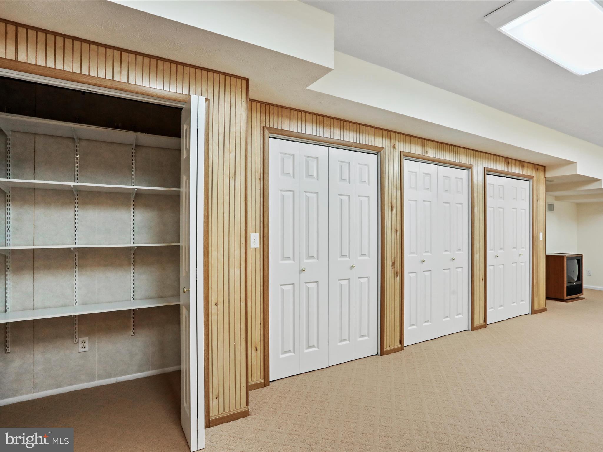 TUSCARORA SPRINGS - Residential