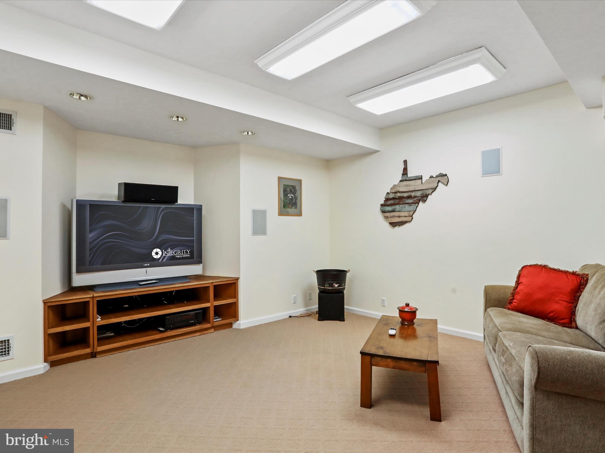 TUSCARORA SPRINGS - Residential