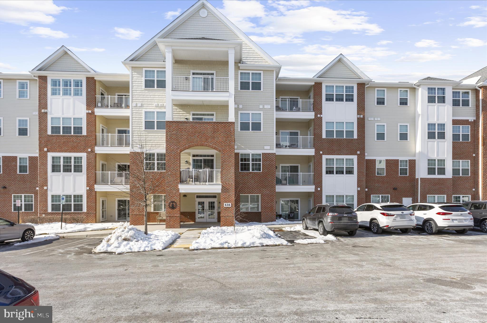 OVERLOOK AT GATEWAY - Residential