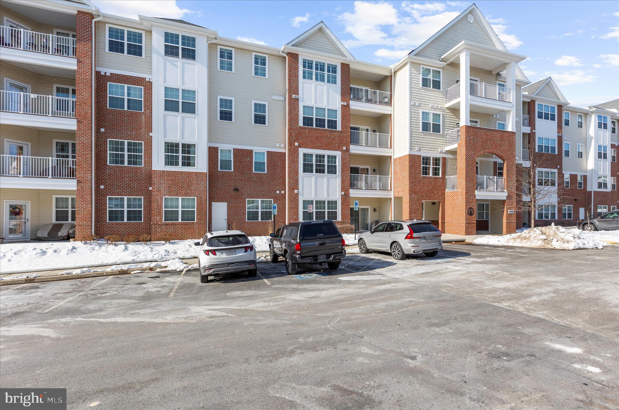 OVERLOOK AT GATEWAY - Residential