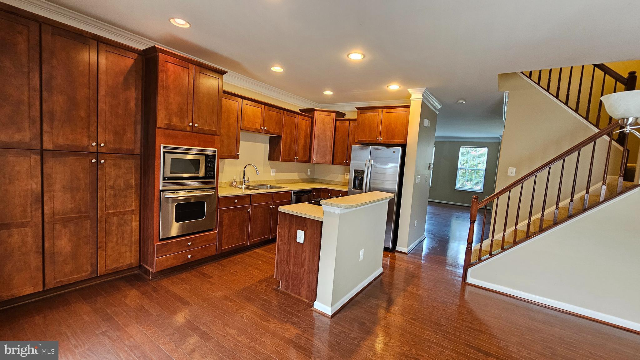 VILLAGE OF IDLEWILD - Residential Lease