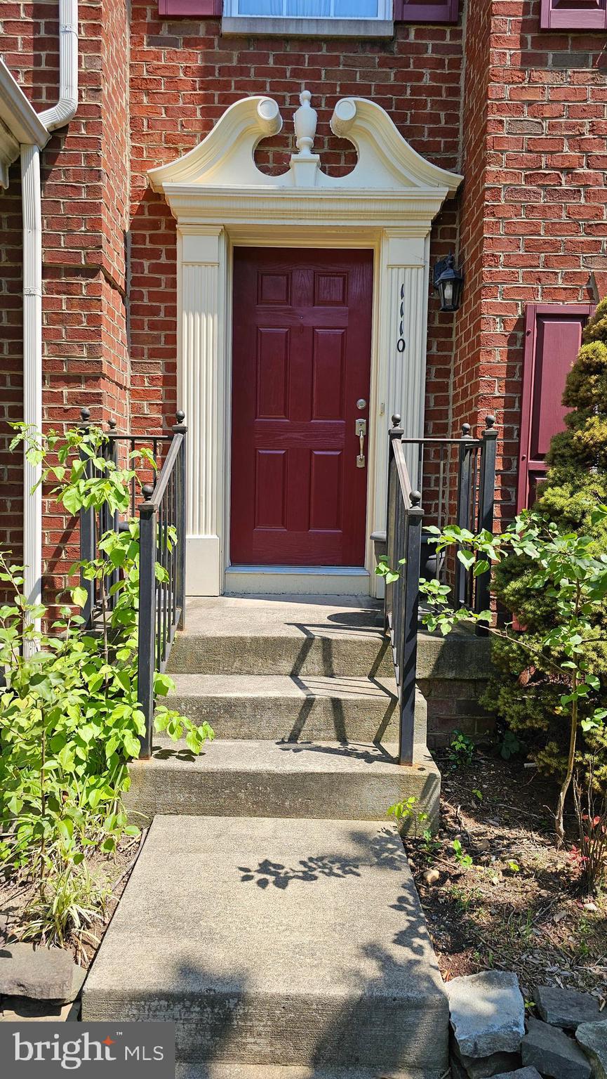 VILLAGE OF IDLEWILD - Residential Lease