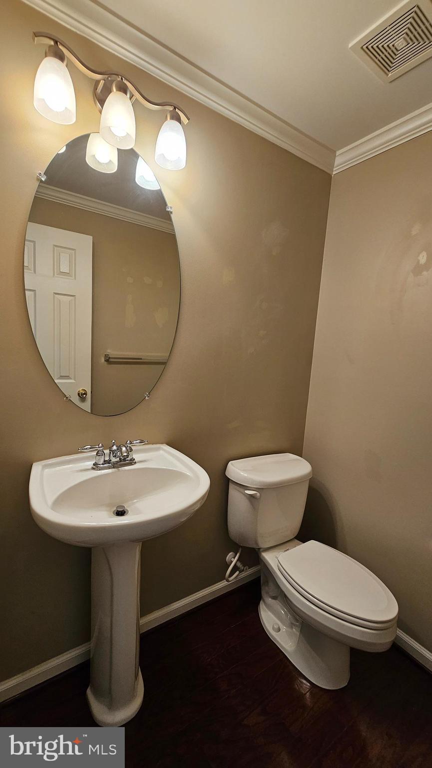 VILLAGE OF IDLEWILD - Residential Lease