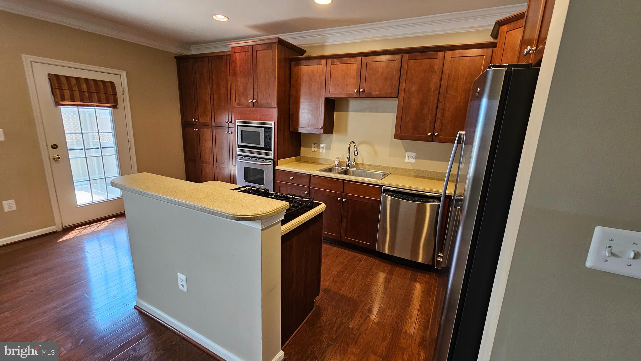 VILLAGE OF IDLEWILD - Residential Lease