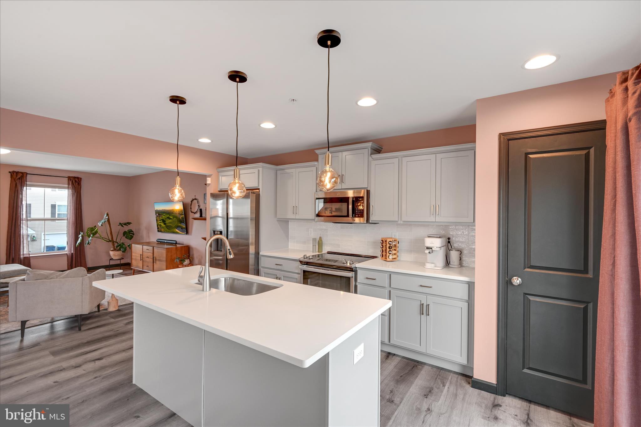 CREEKVALE - Residential