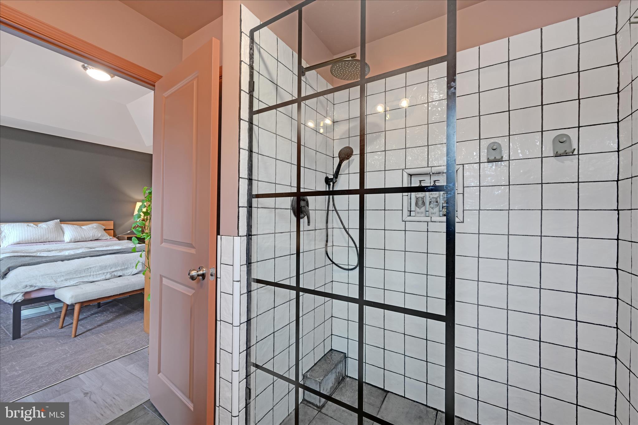 CREEKVALE - Residential