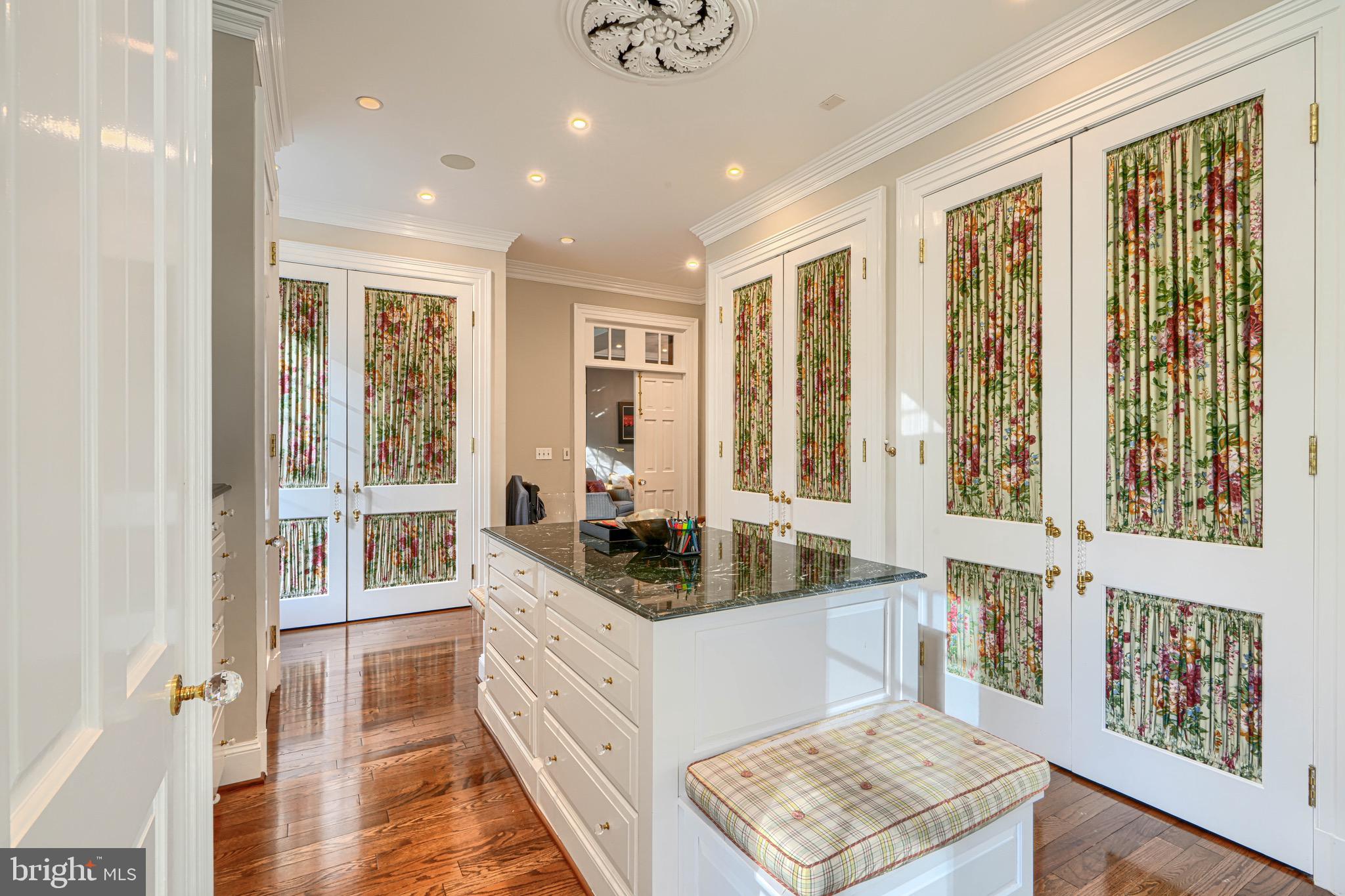 GREENSPRING VALLEY - Residential