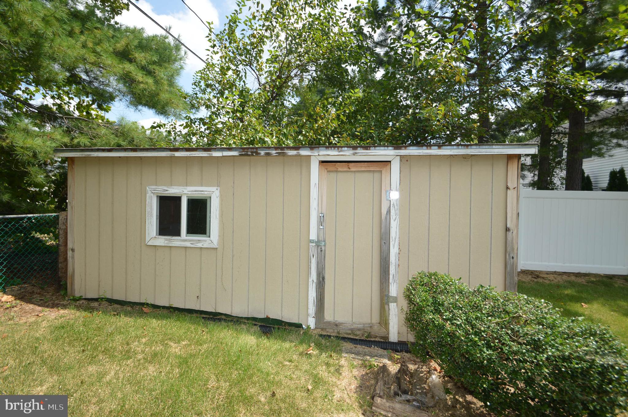 GREENBRIAR - Residential Lease