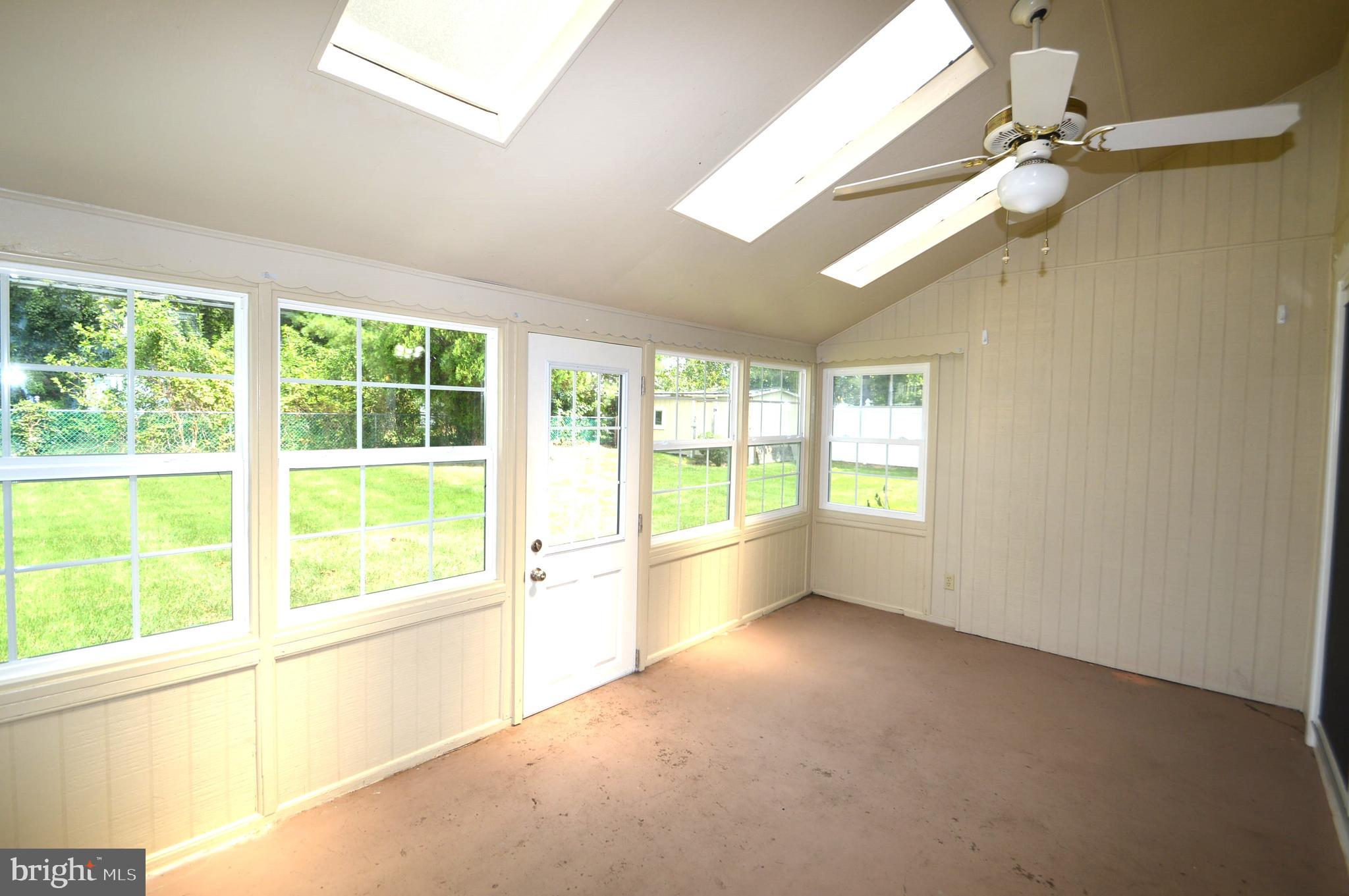 GREENBRIAR - Residential Lease