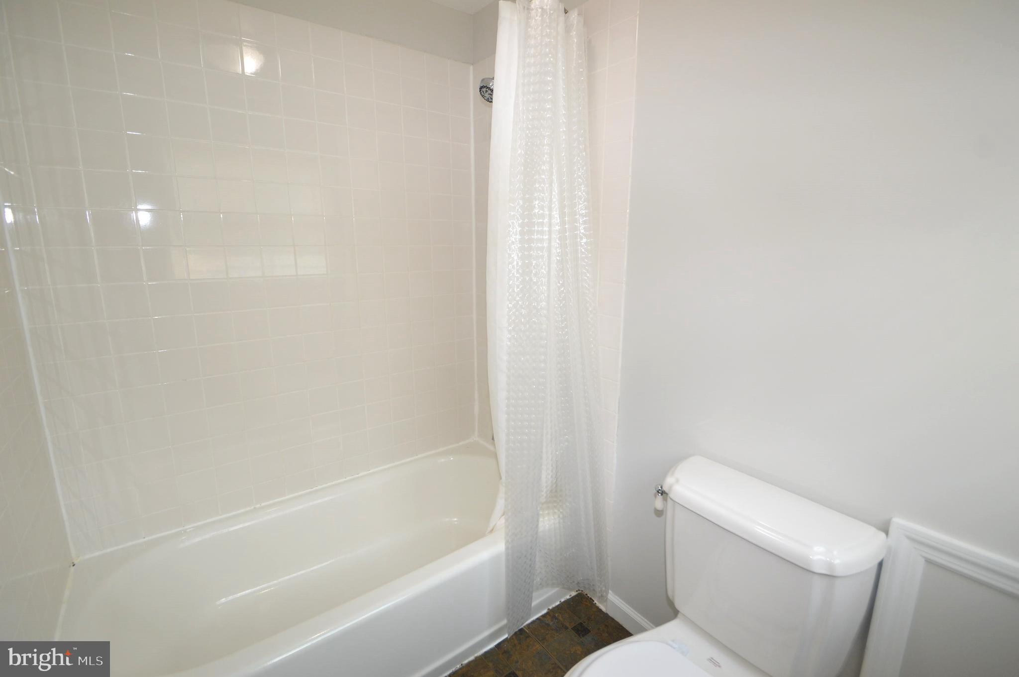 GREENBRIAR - Residential Lease