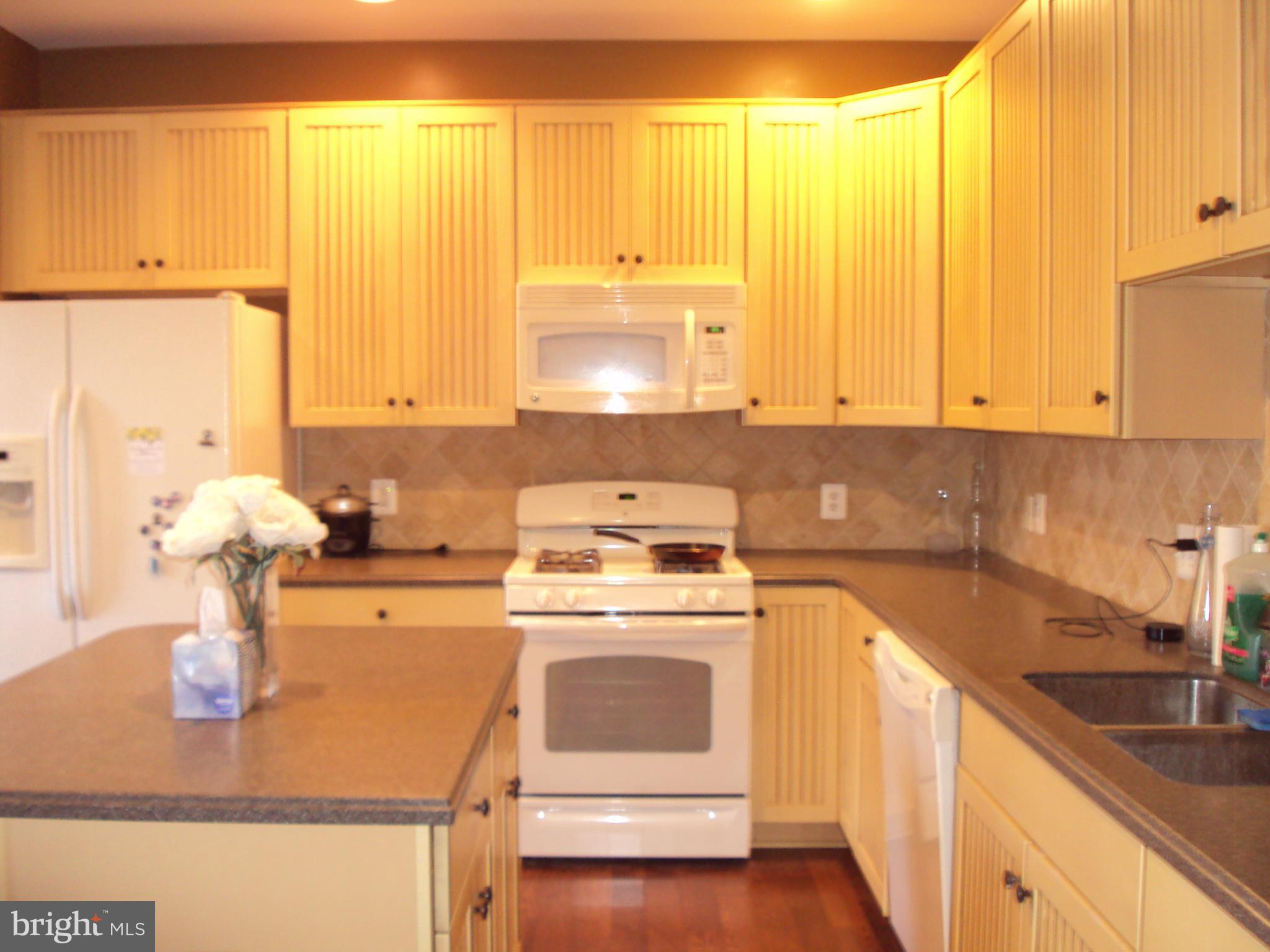 AMBERLEIGH - Residential Lease