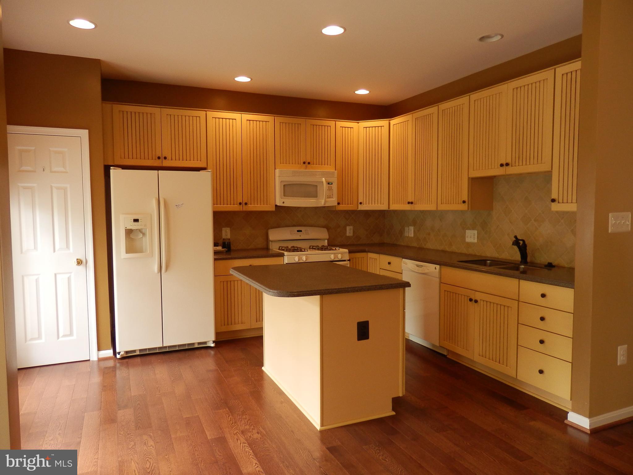 AMBERLEIGH - Residential Lease