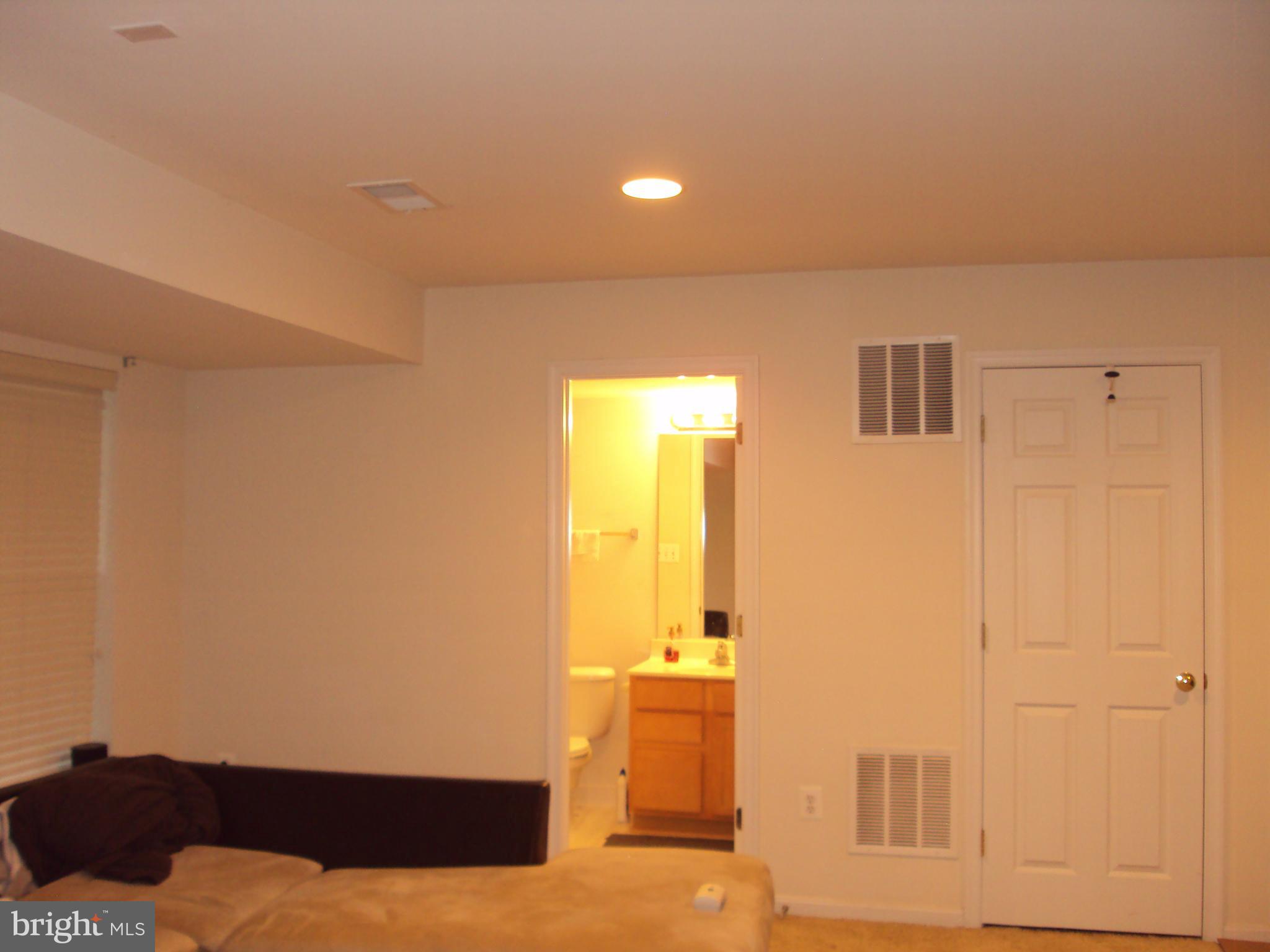 AMBERLEIGH - Residential Lease