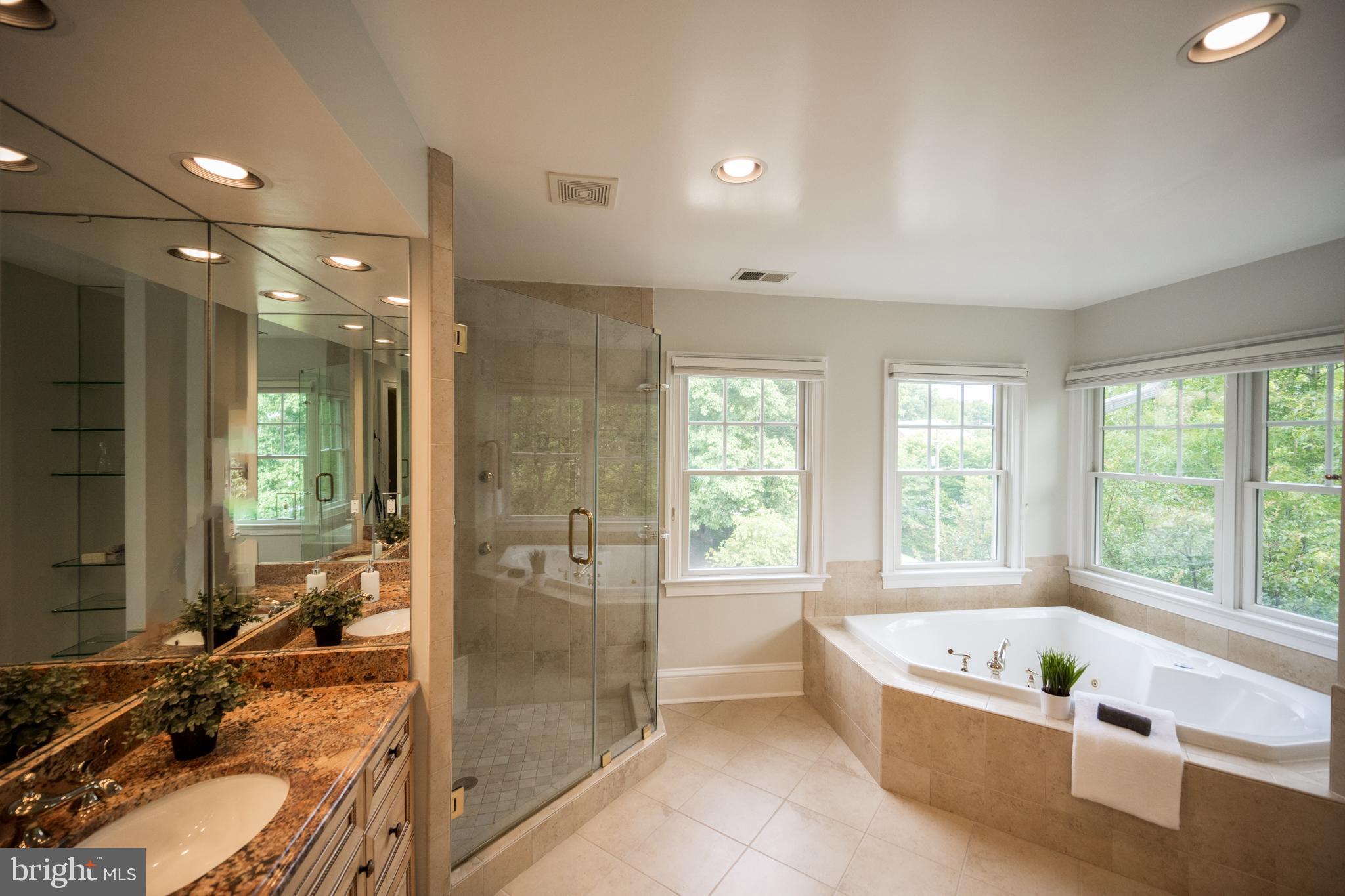 MAYWOOD - Residential