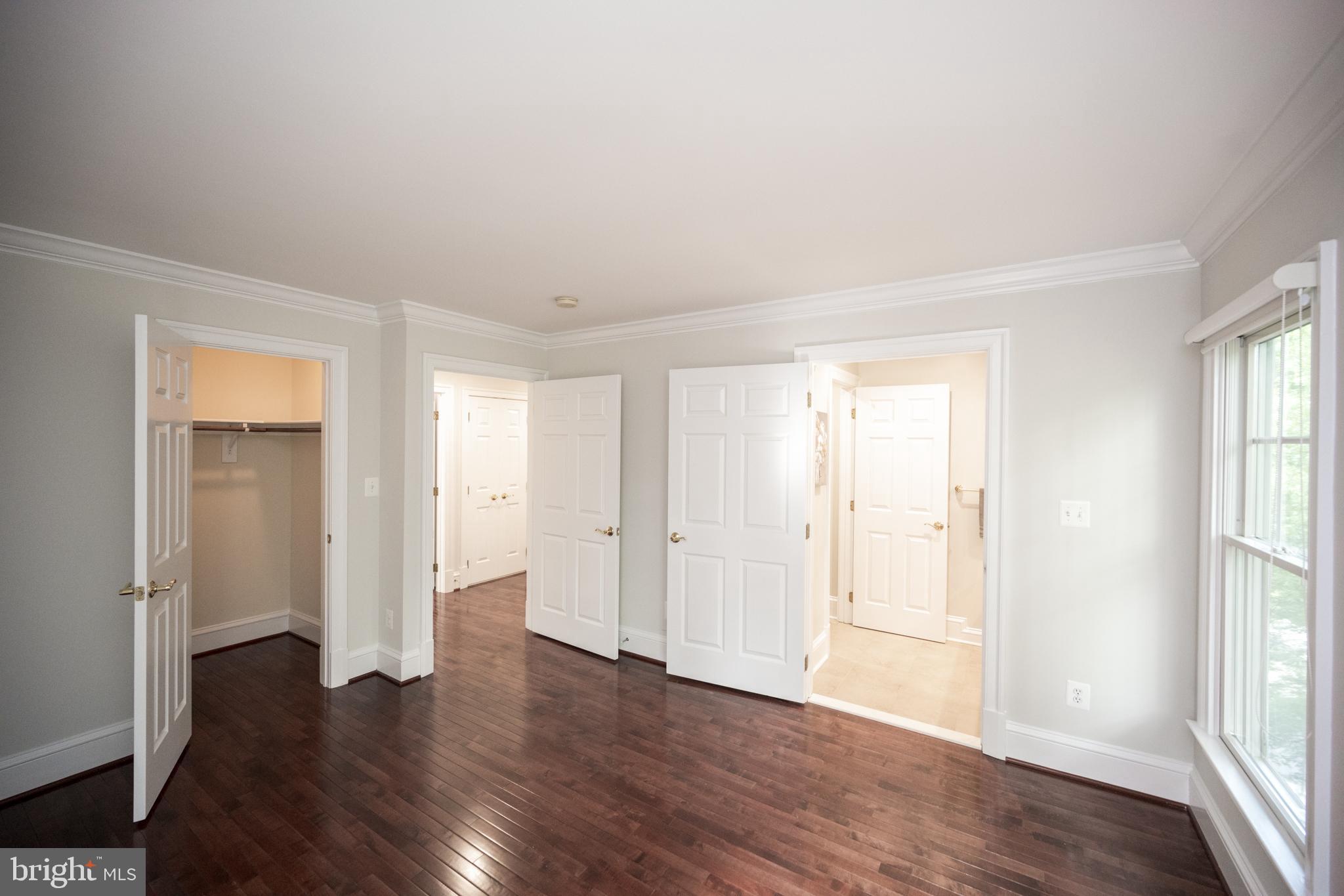 MAYWOOD - Residential