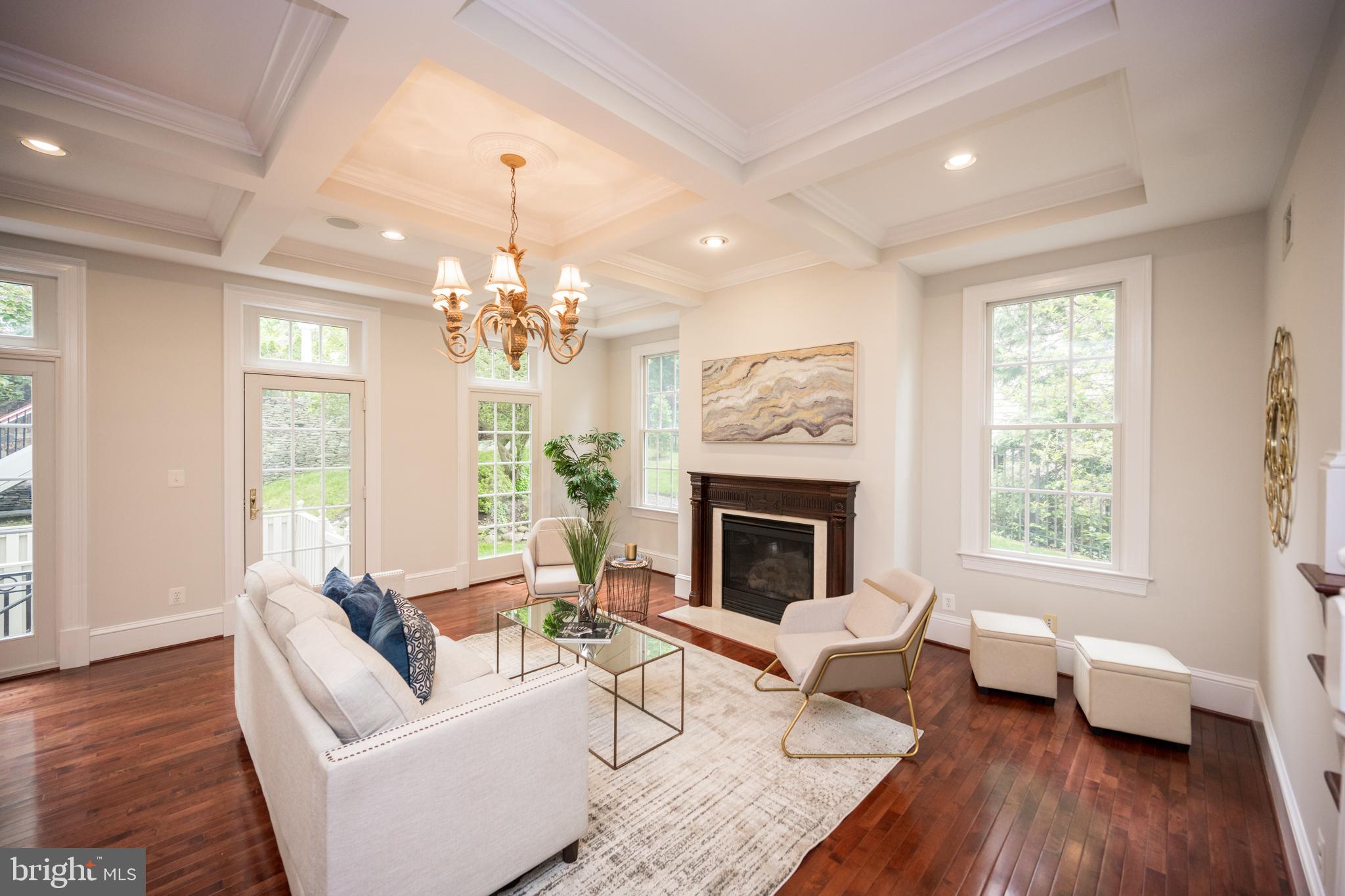 MAYWOOD - Residential