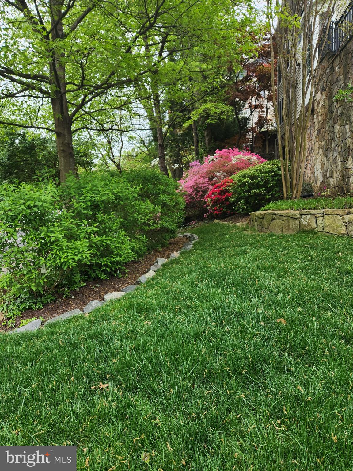 MAYWOOD - Residential