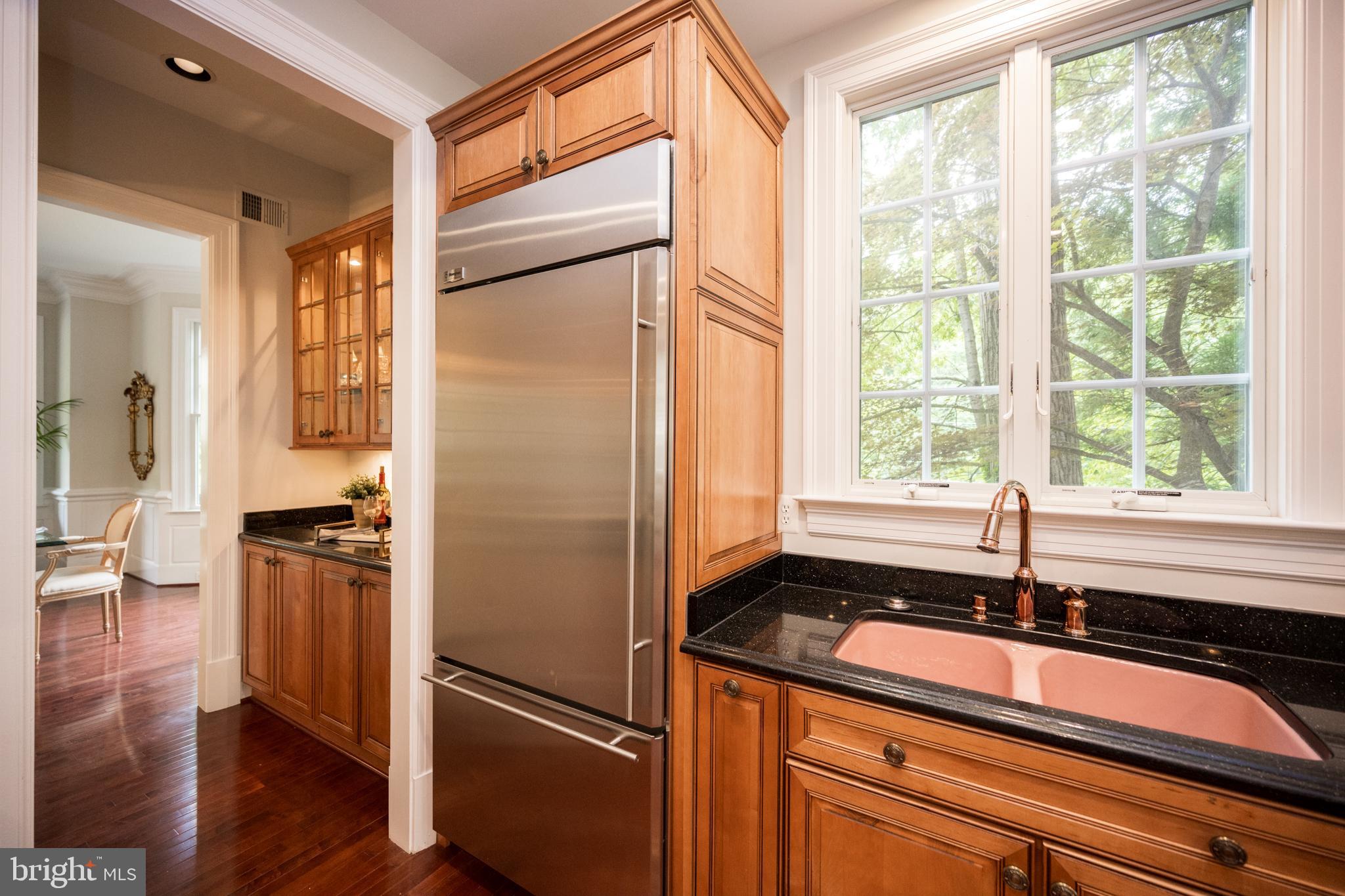 MAYWOOD - Residential