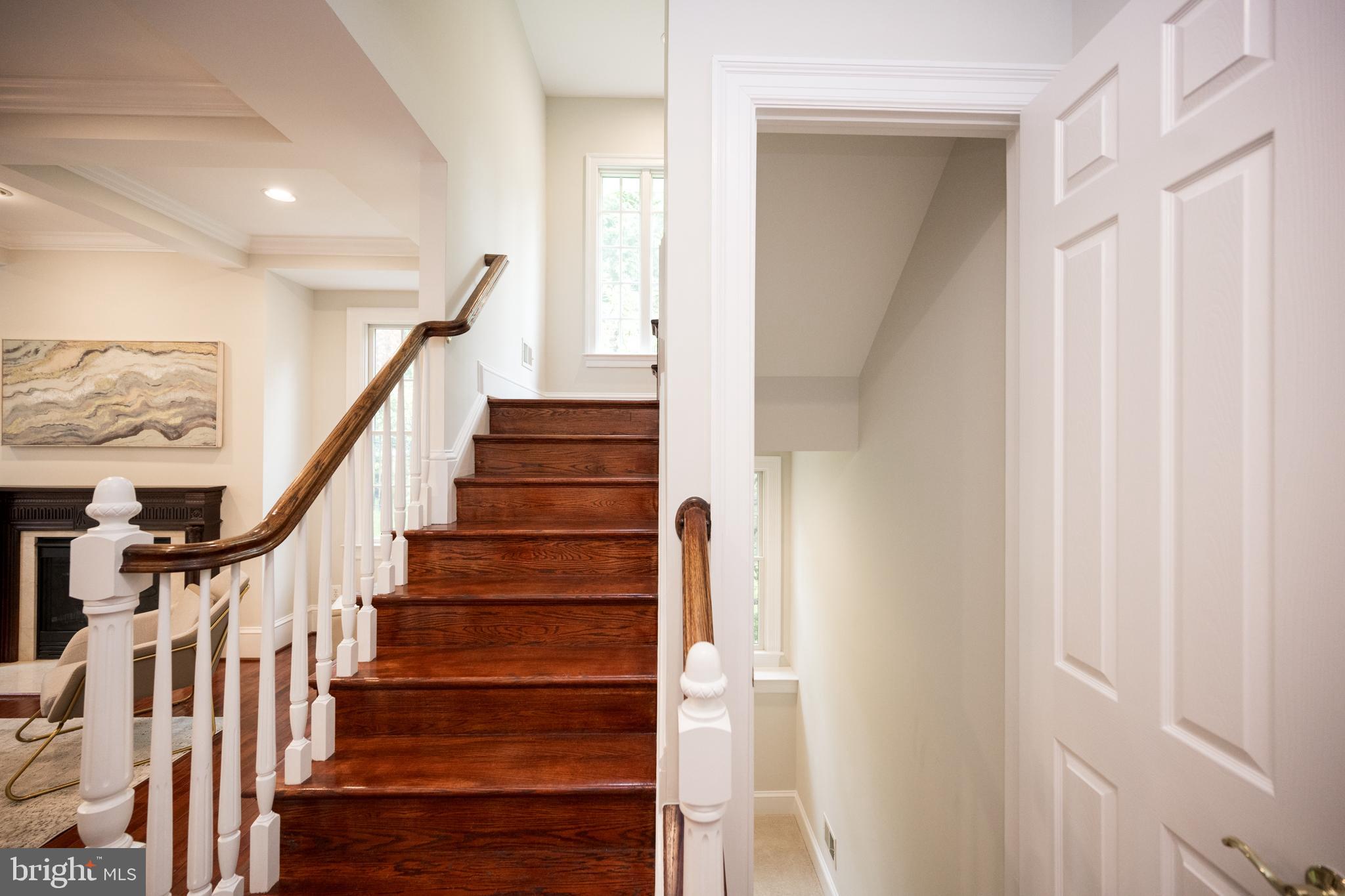 MAYWOOD - Residential