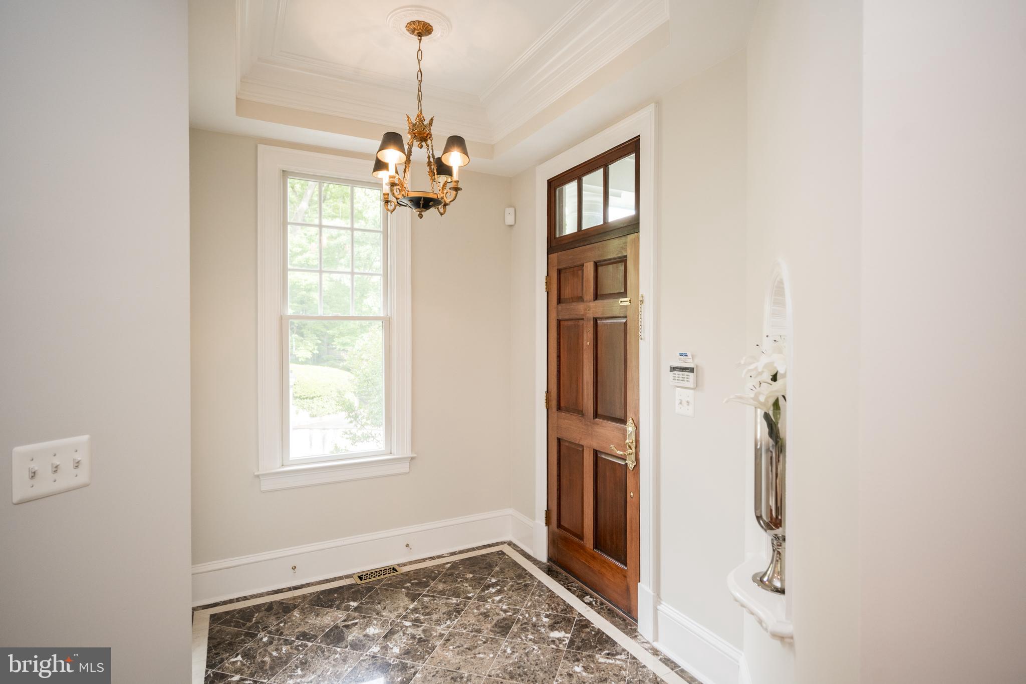 MAYWOOD - Residential