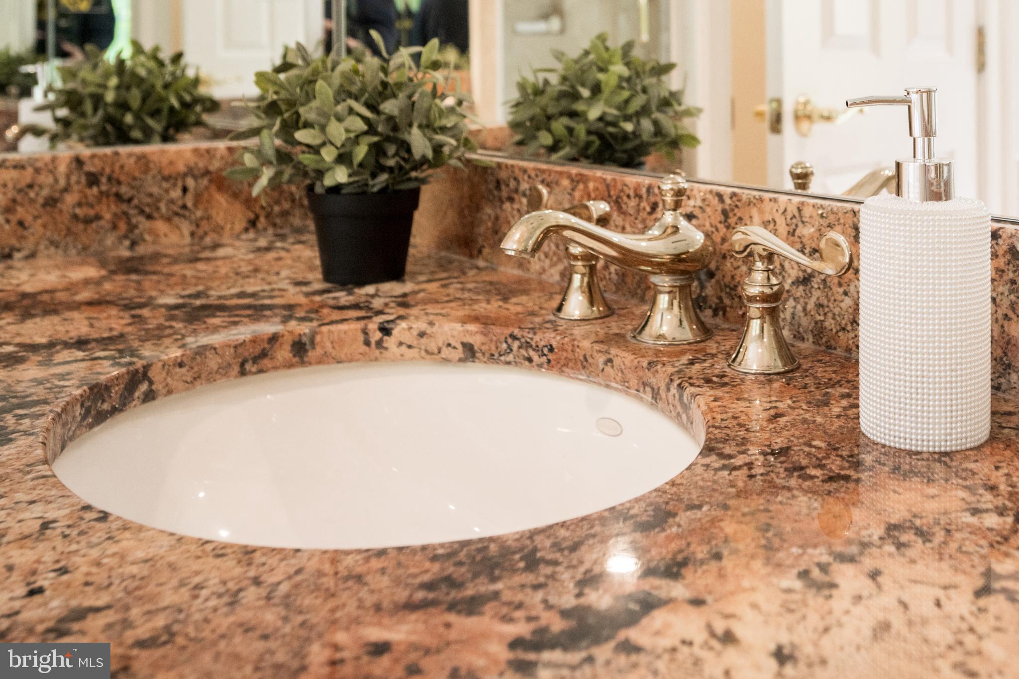 MAYWOOD - Residential