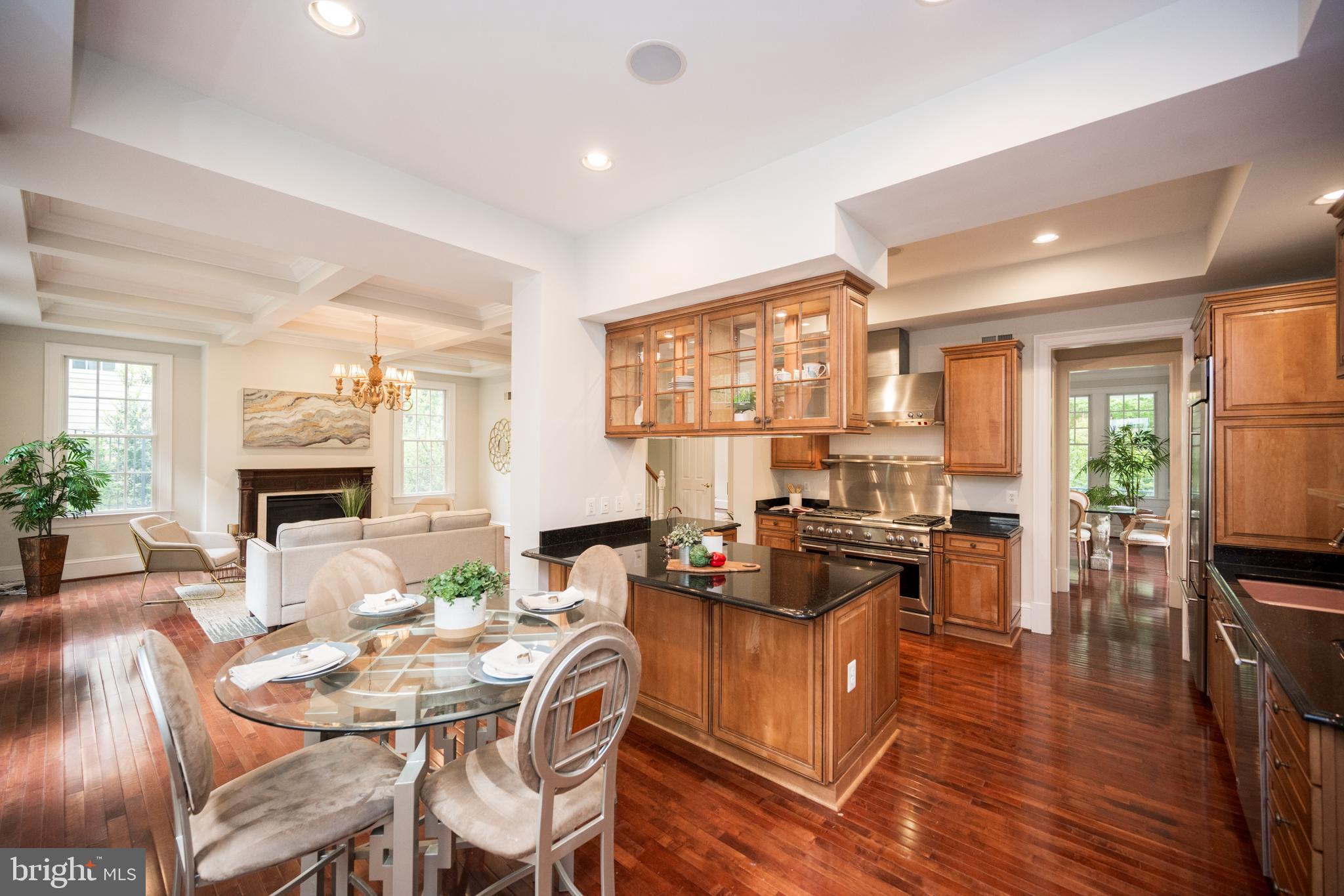 MAYWOOD - Residential