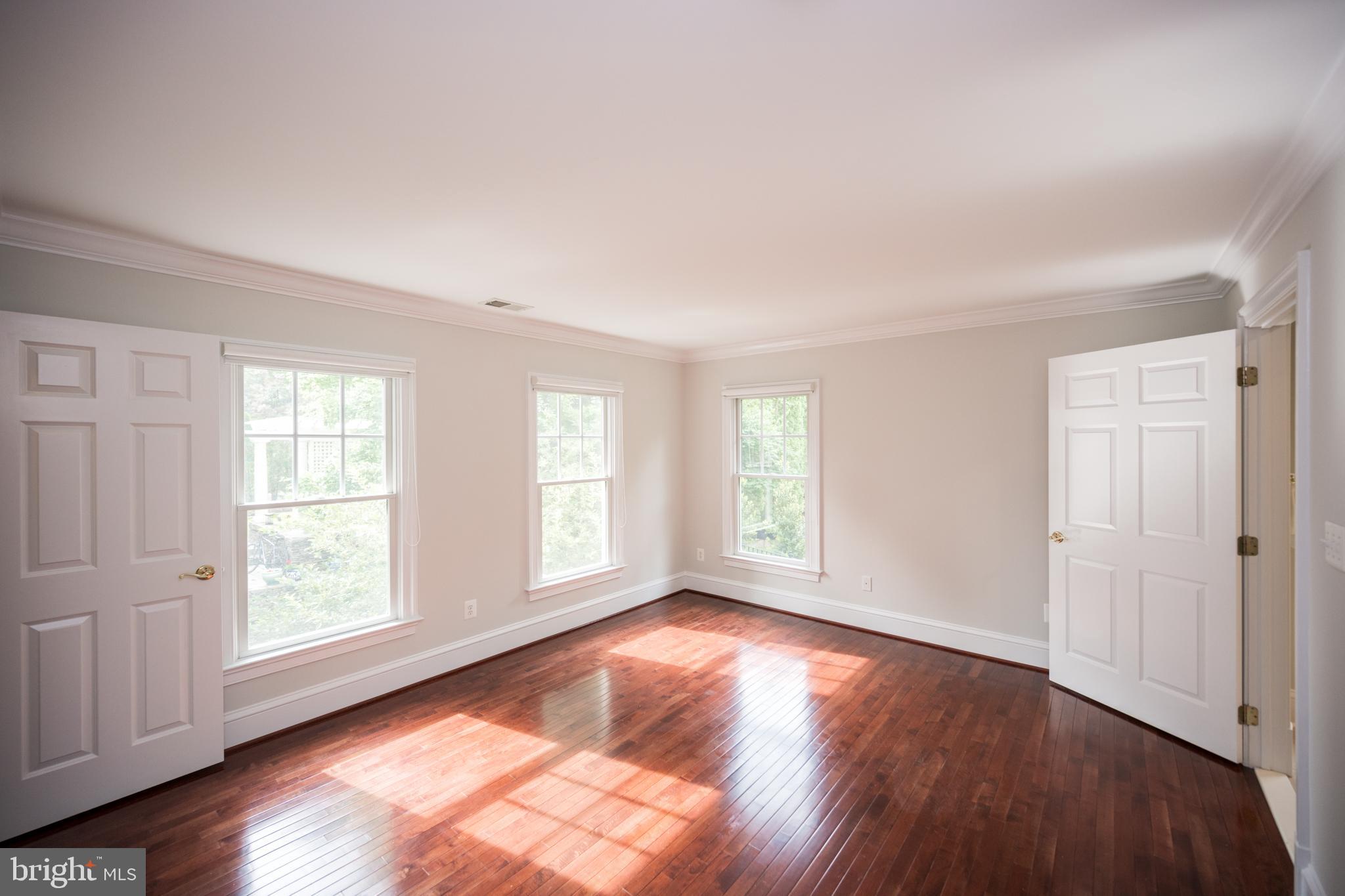 MAYWOOD - Residential